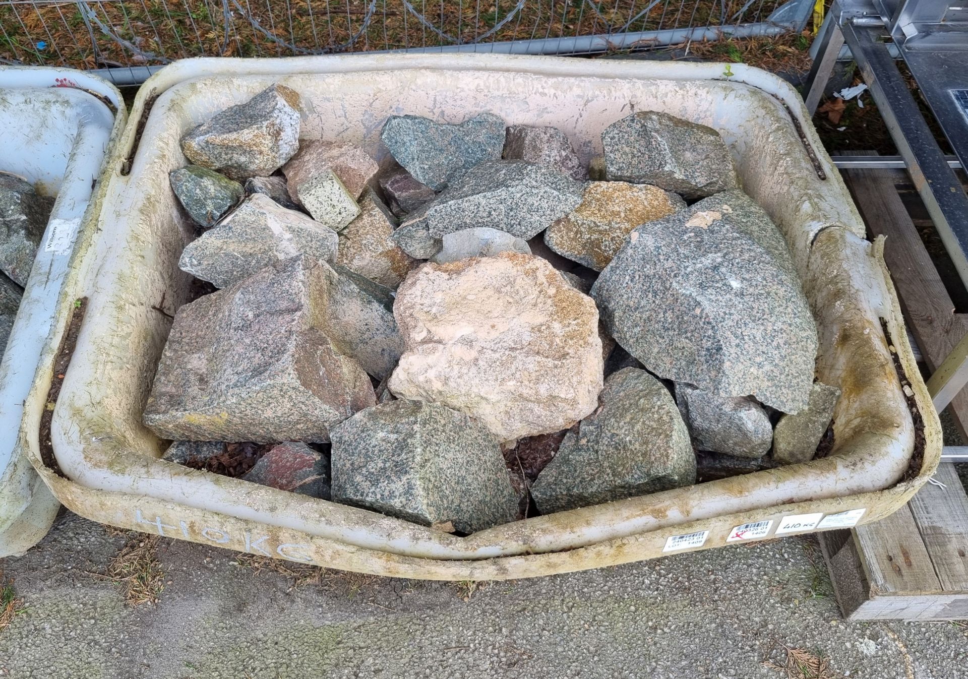 Green and Pink decorative granite stones in plastic container - 410kg - Image 2 of 3