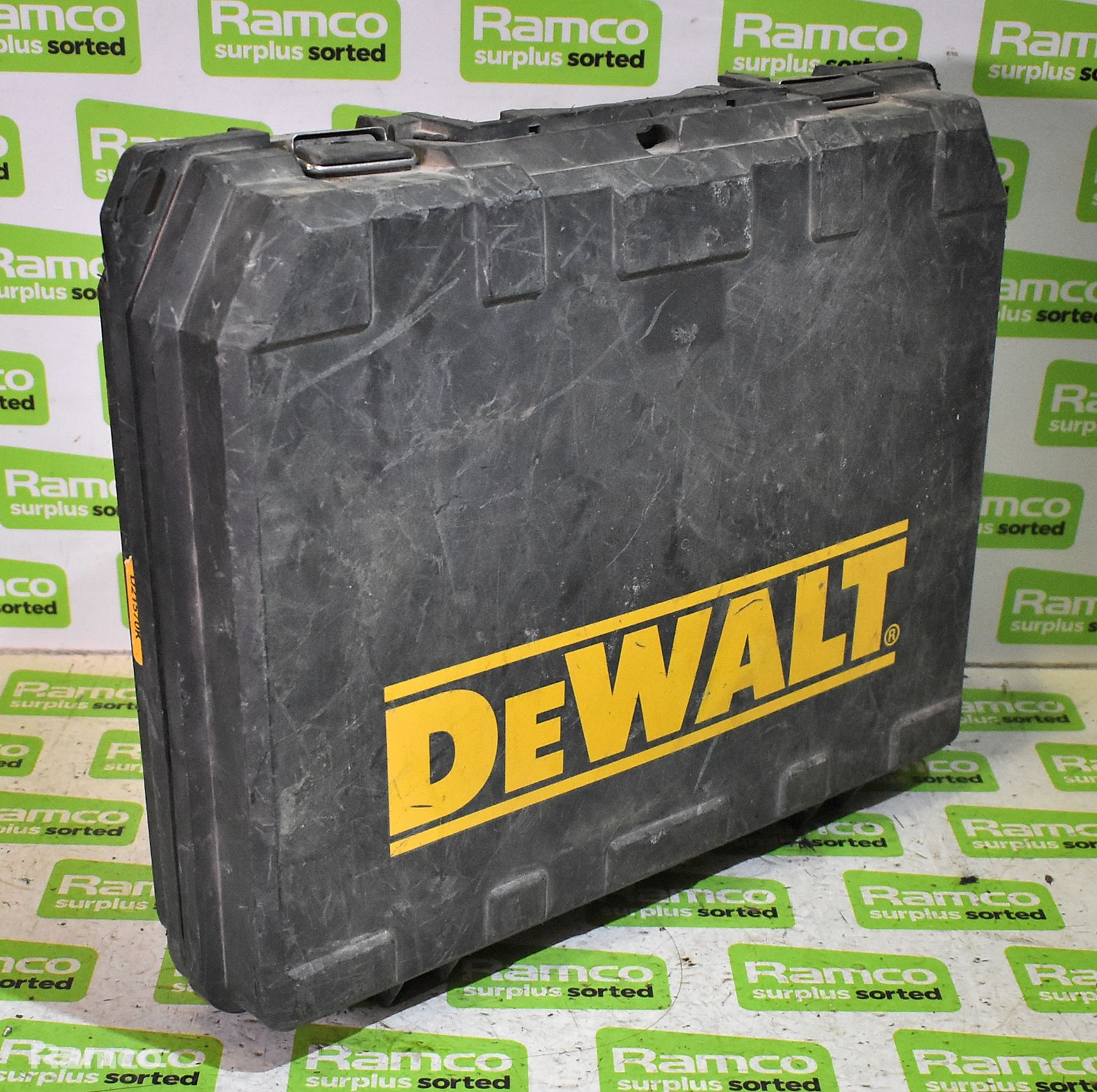 Dewalt D21570 drill, Dewalt DWE560 circular saw and Einhell E TE-CS190/1 circular saw - Image 5 of 8