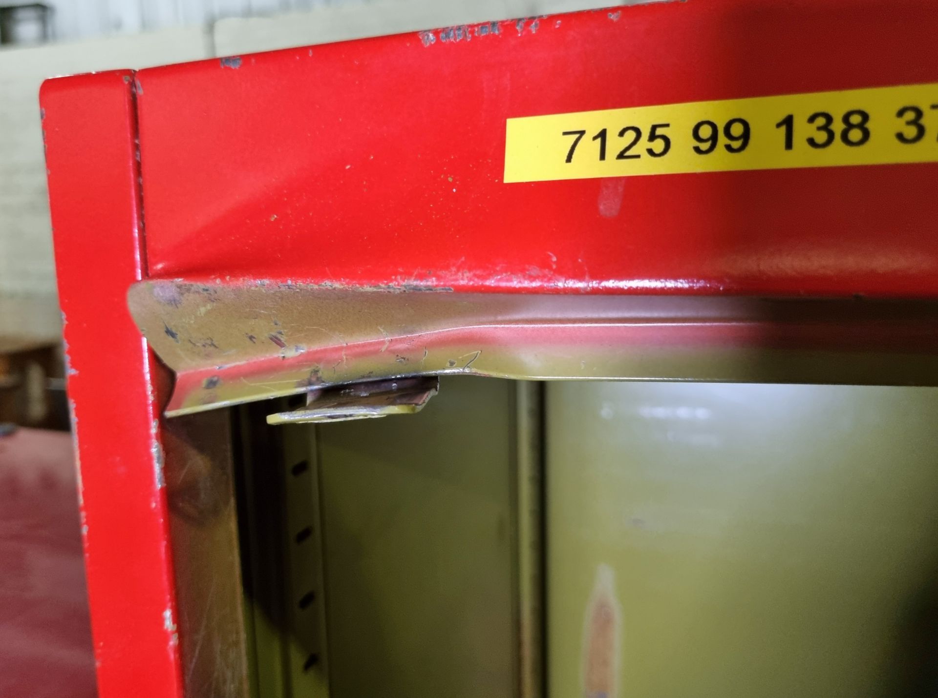 Red flammable and chemical cabinet - W 610 x D 460 x H 1530 mm - DAMAGED - AS SPARES - Image 5 of 5