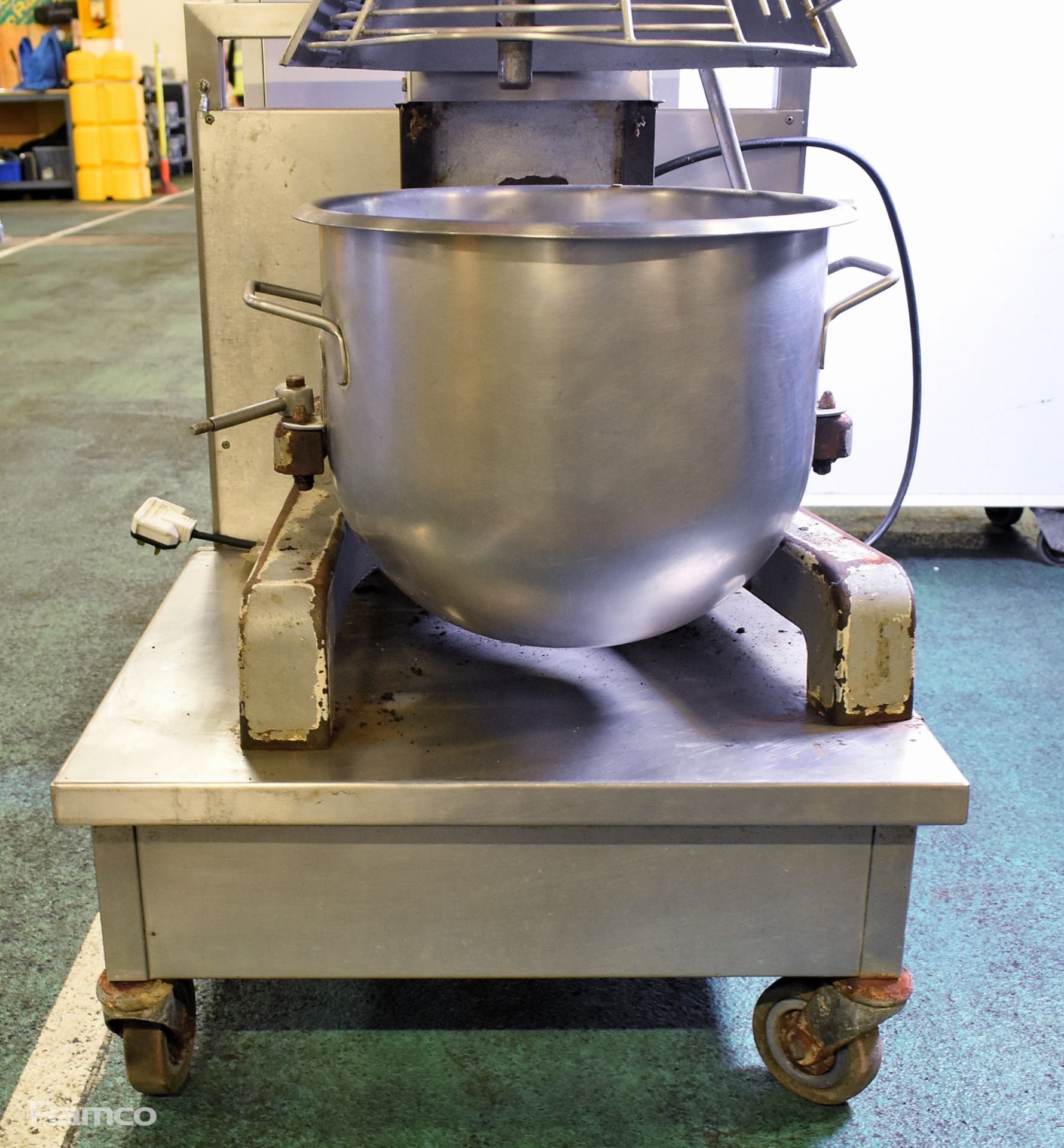 Spar 22H stand mixer with bowl and dough hook on stainless steel trolley - Image 8 of 8