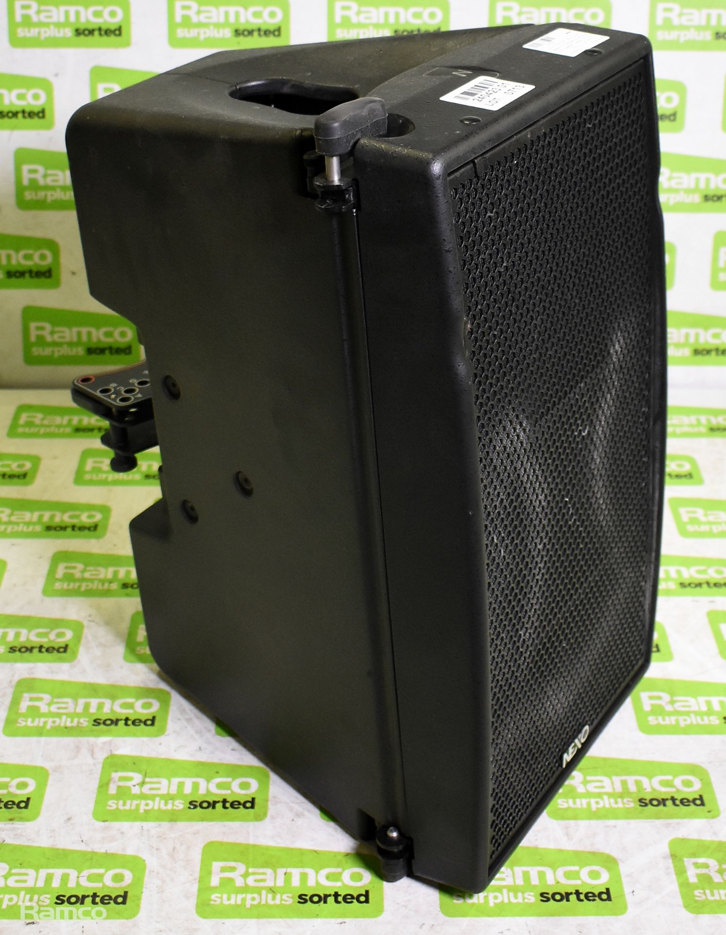 NEXO GEOM1025 10-inch passive 25 degree touring line array speaker - Black - W 310 x D 390 x H 540mm - Image 2 of 7