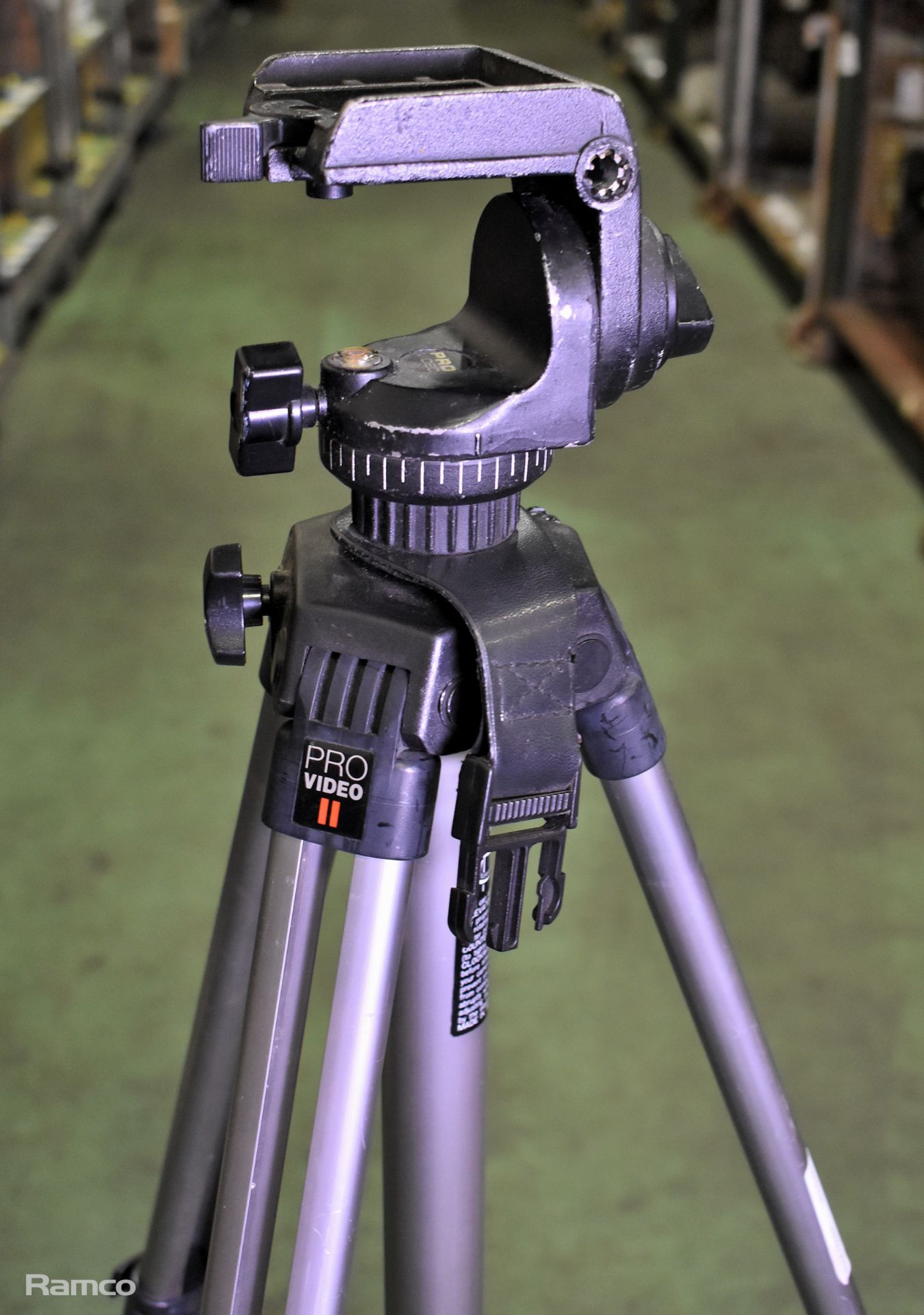 PRO Video 2 camera tripod - Image 5 of 6