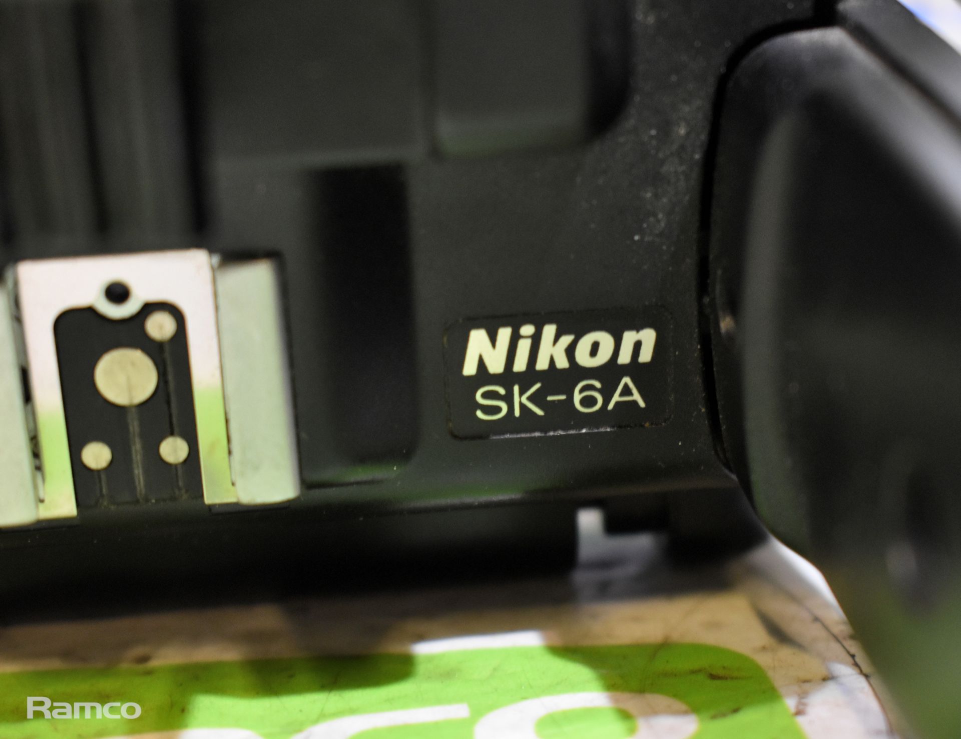 2x Nikon SK-6A power bracket units, 2x Nikon HB-7 bayonet lens hoods - Image 6 of 6
