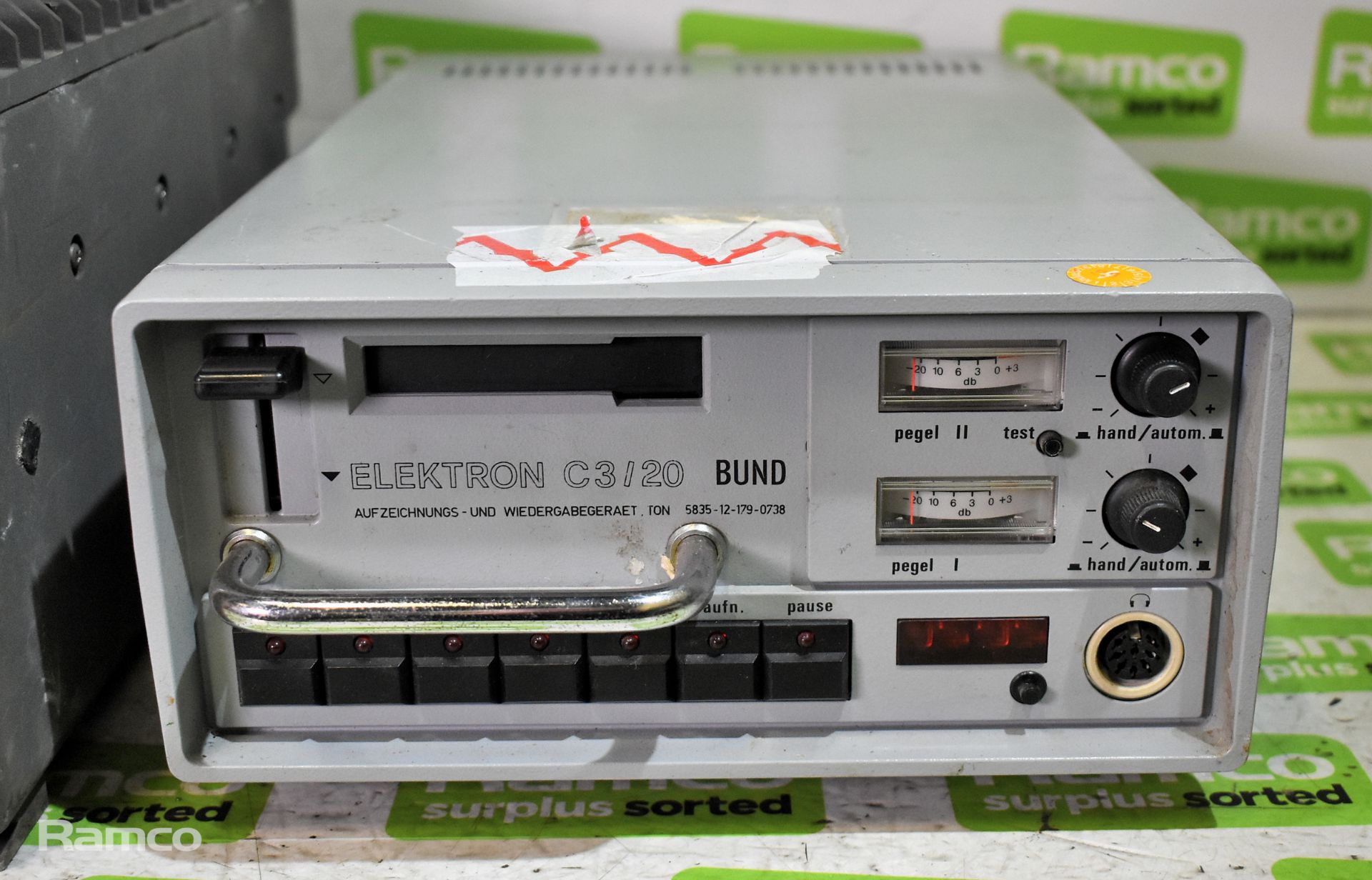 Racal military radio vehicle interface and Elektron C3/20 - Image 4 of 5