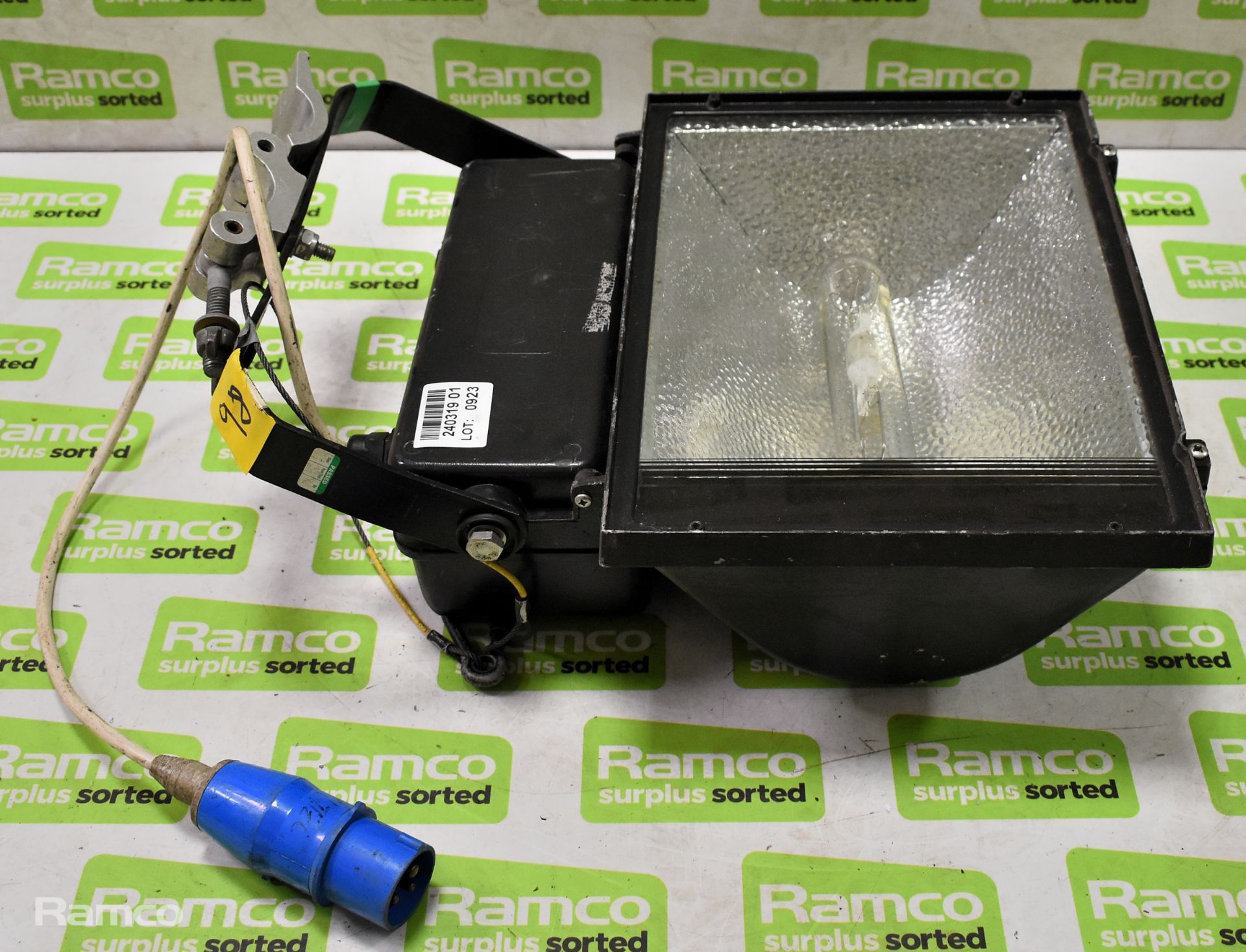 6x 400w sodium floodlights - Image 10 of 20