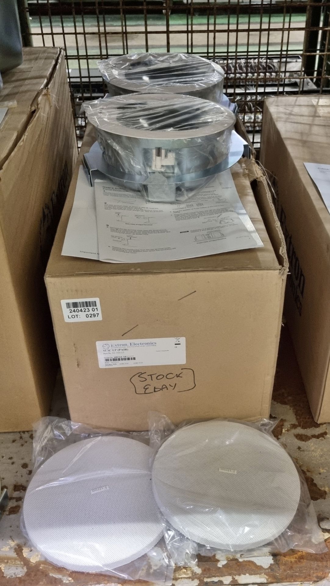 Extron SI 3C LP ceiling speakers - part no: 42-103-13