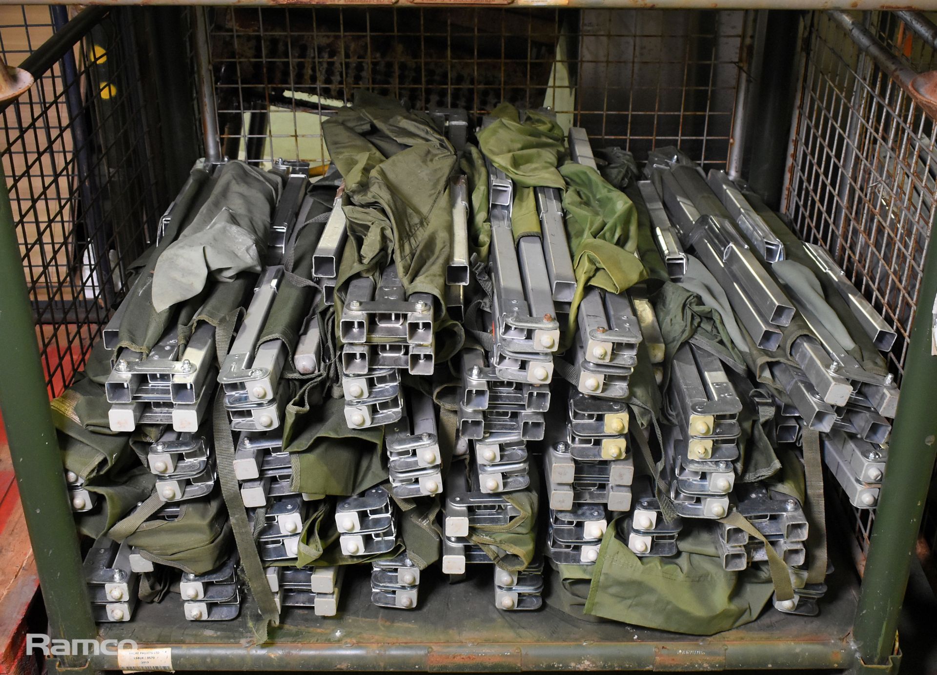 22x Folding field cots - L 1900 x W 700 x H 450mm - SPARES OR REPAIRS - Bild 4 aus 4