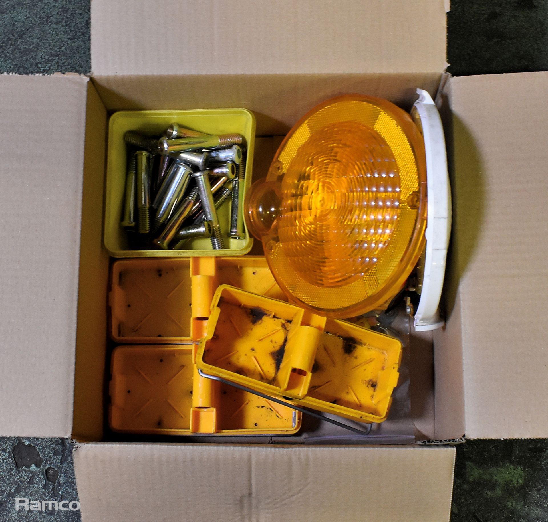 55x Unipart Dorman marker lights - Image 6 of 6