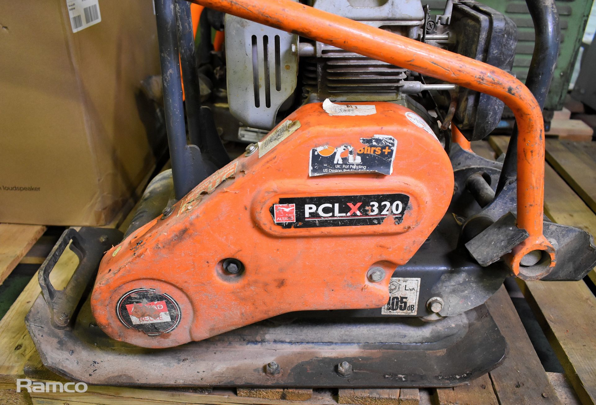 Altrad-Belle LX3251 320mm petrol plate compactor - SPARES OR REPAIRS - Image 6 of 7