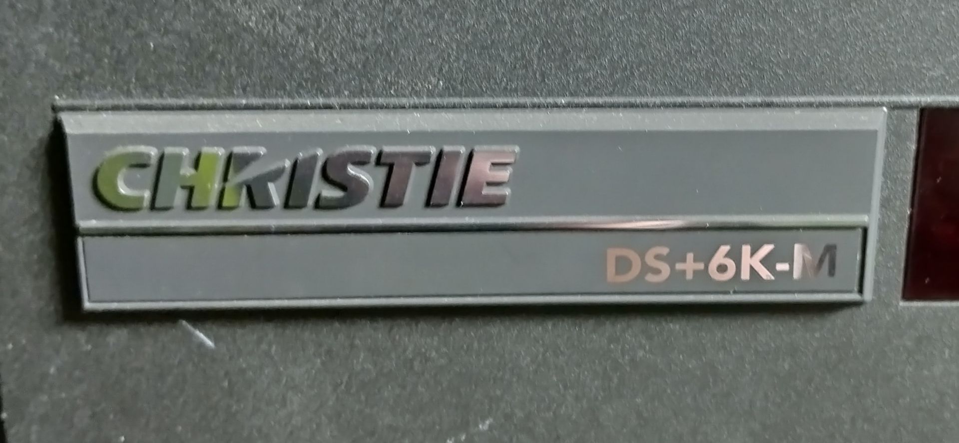 Christie DS+6K-M SXGA+ large venue projector - 100/240V 50/60Hz - L 600 x W 500 x H 260mm - Image 3 of 6