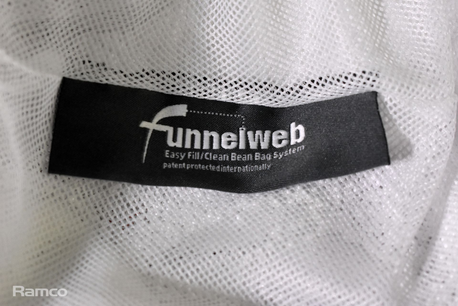 Funnelweb beanbag - Image 3 of 4