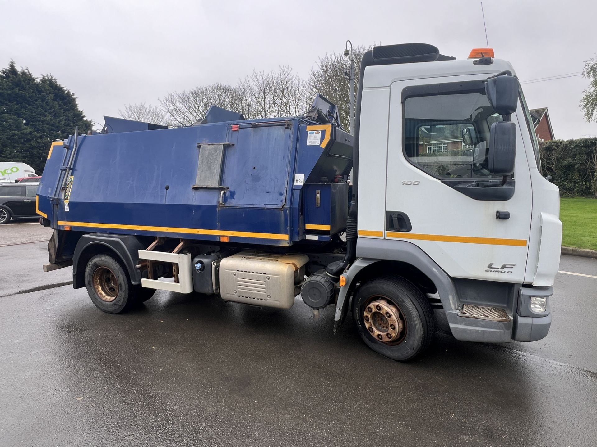 DAF LF Euro 6 refuse wagon - 2016, Diesel, 4500cc - 36,002 miles - MOT until 31 May, keys & V5