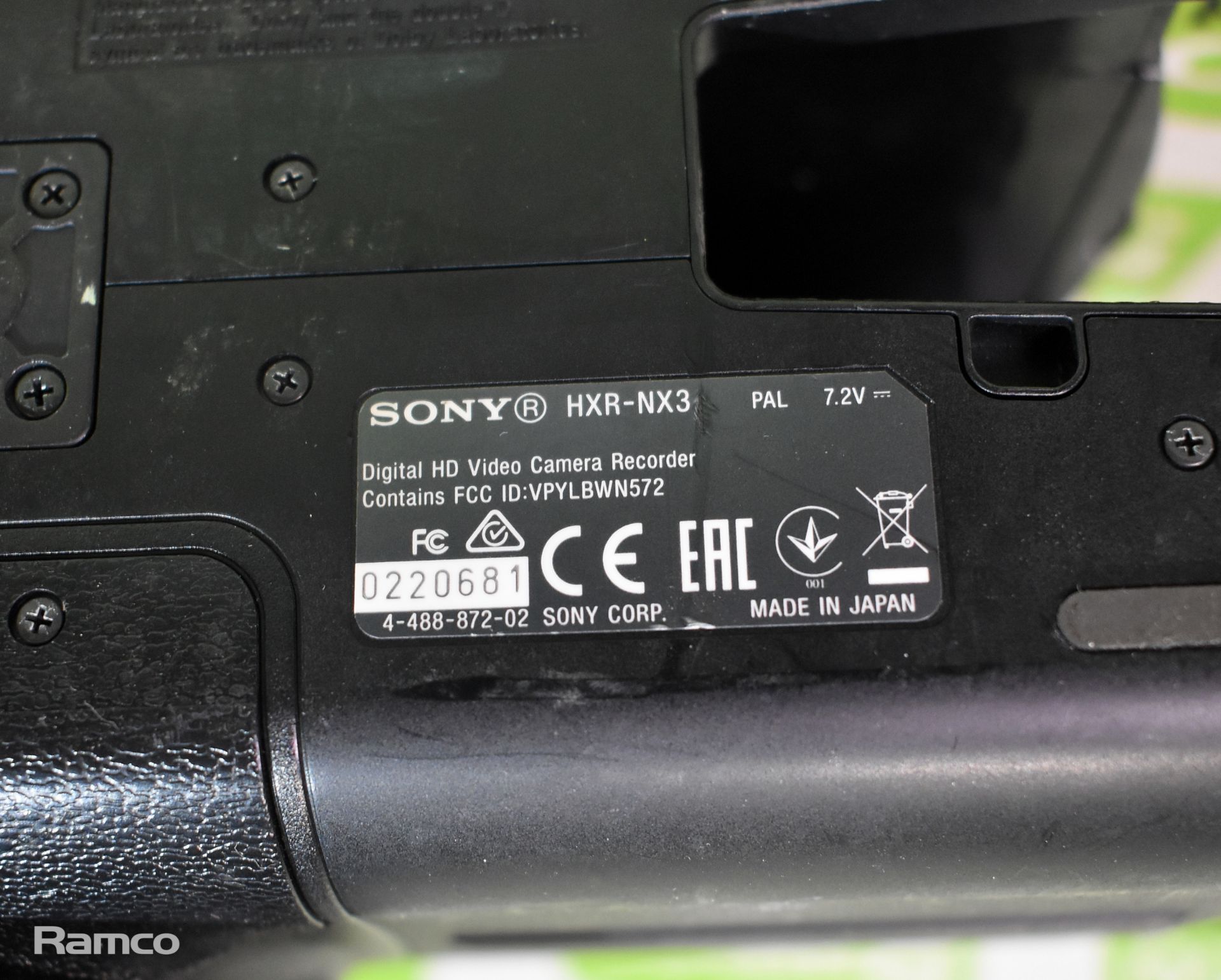 Sony HXR-NX3 digital HD video camera recorder - Bild 10 aus 10