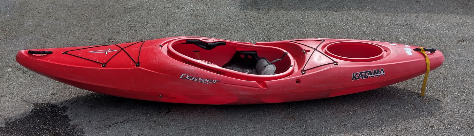 Dagger Kayak polyethylene - W 3200 x D 660 x H 420 mm - RED - Image 2 of 2