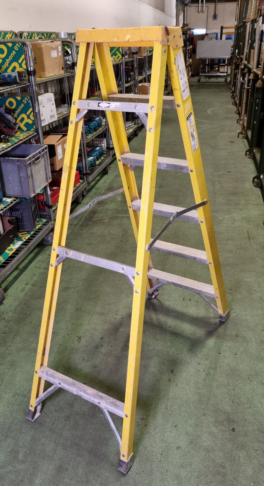 Step ladder - H 1750mm - Image 3 of 3