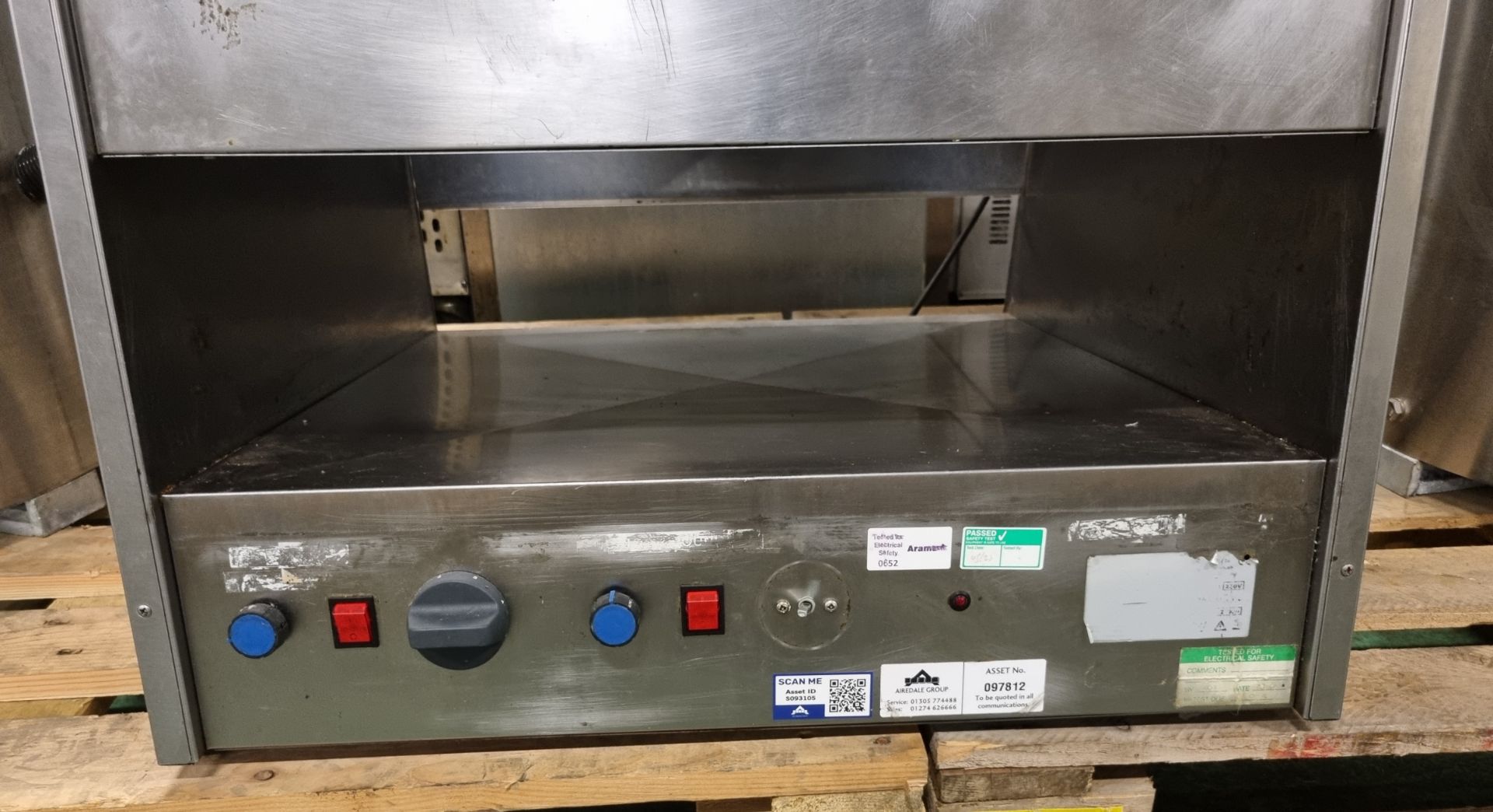 Stainless steel 2 tier heated food chute - W 700 x D 770 x H 780mm - Image 3 of 6
