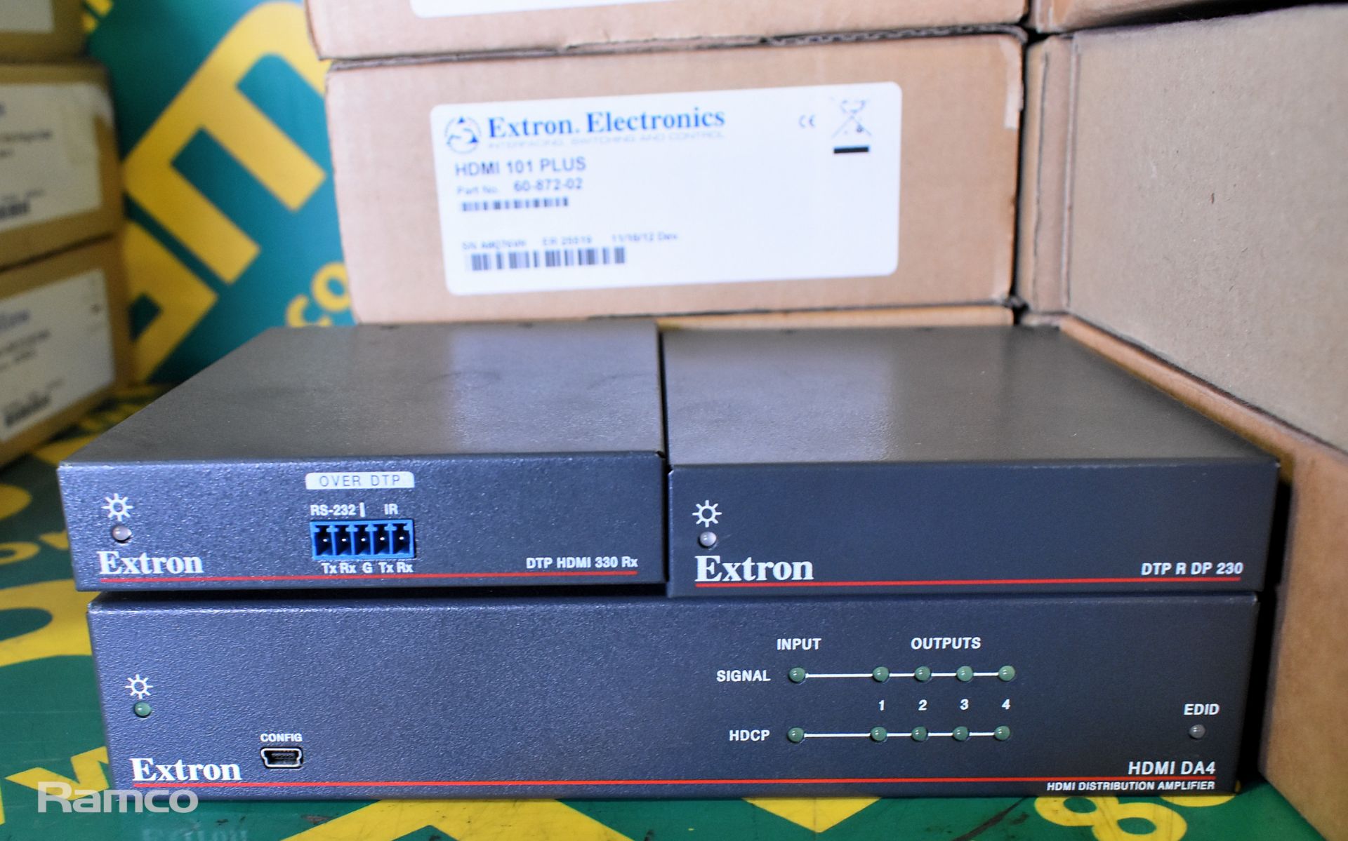 Extron video transmitters, receivers and distribution / splitters - full details in description - Image 2 of 6