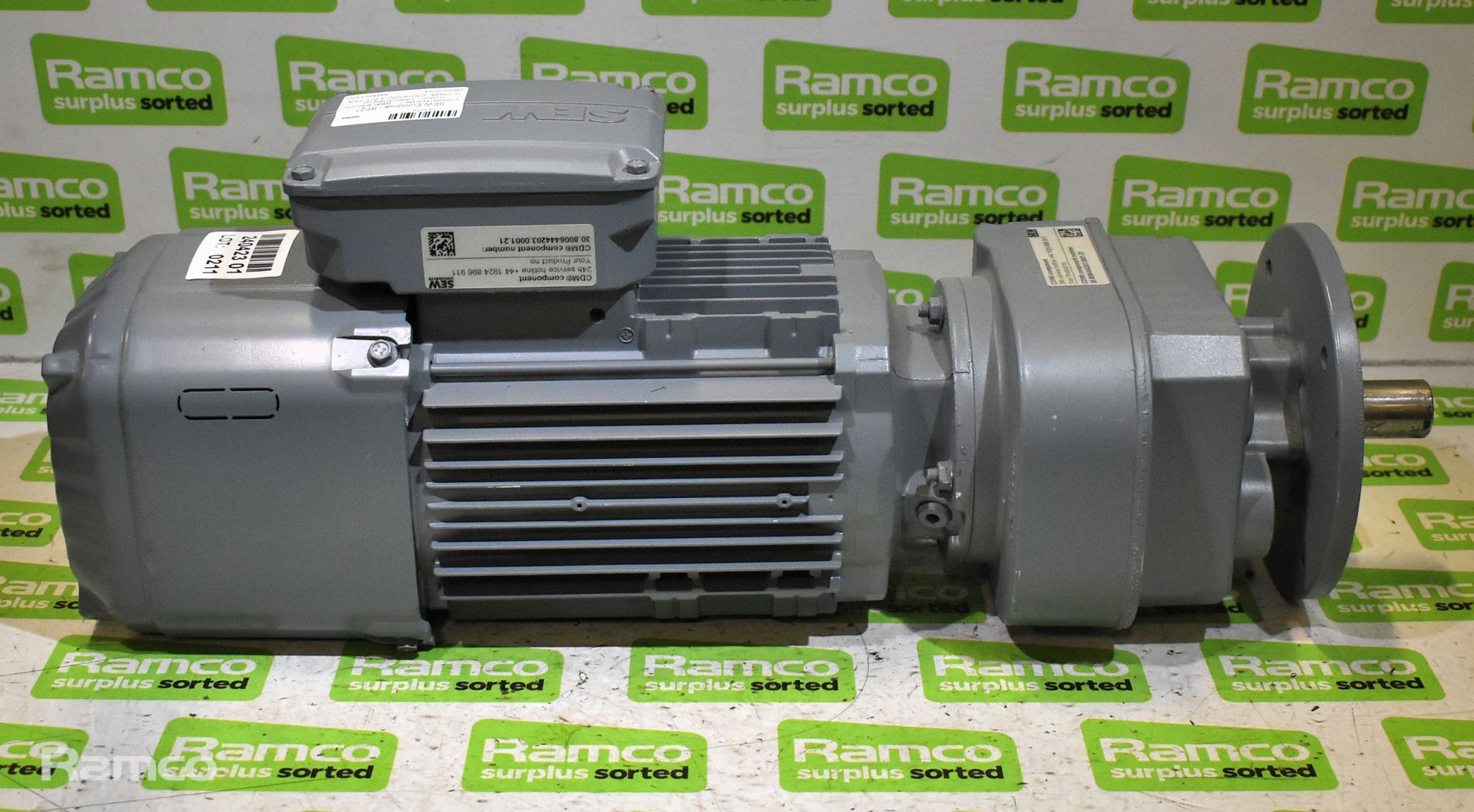 SEW-Eurodrive - RF27 DRN80M4/BE1 - gear electric motor - 1440/108rpm - 0.75kW - 230/400V - 3.5/1.75A