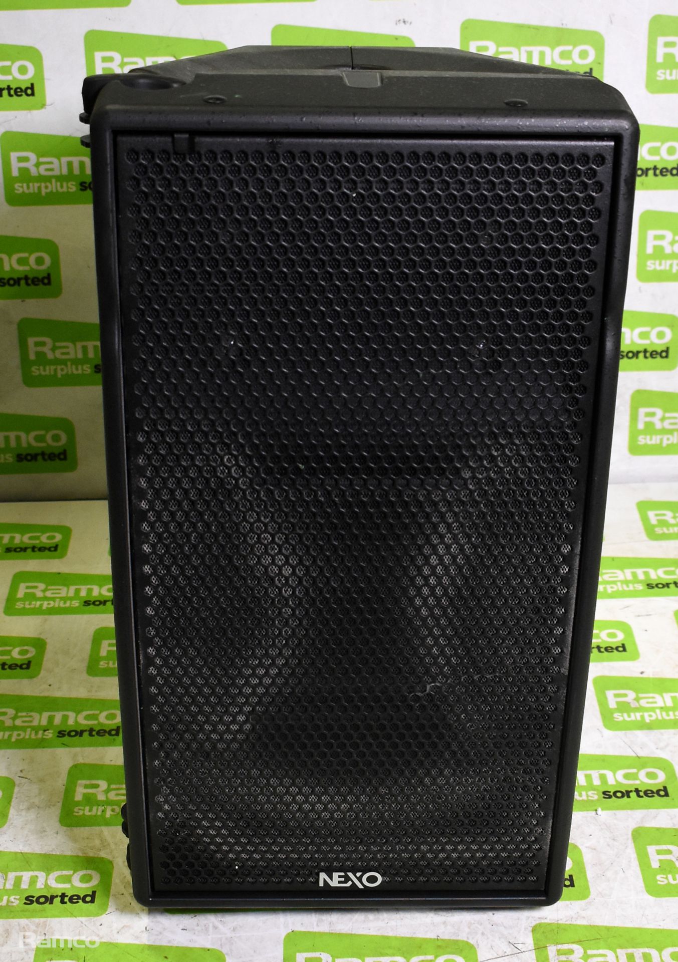 NEXO GEOM1012 10-inch passive 12 degree touring line array speaker - Black - W 310 x D 390 x H 540mm
