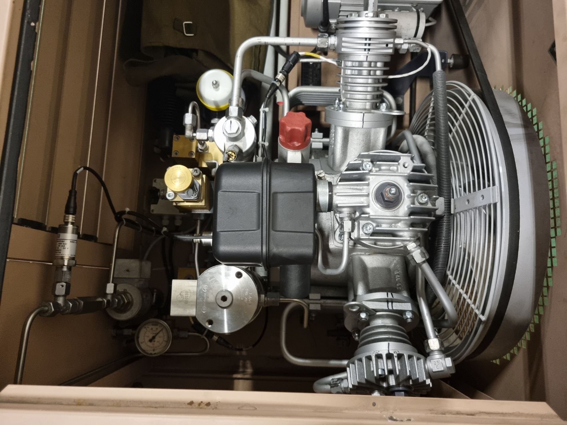 Bauer Compressor unit, Bauer cylinder refill system - see description for details - Image 13 of 16