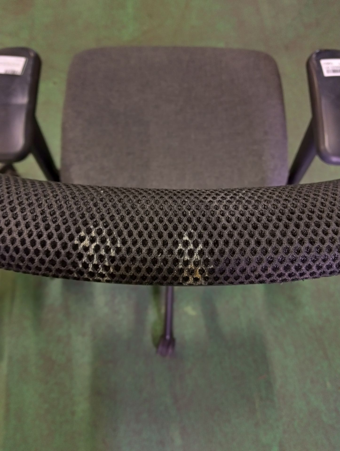 2x Evolve Senator mesh back office chairs - fully adjustable - Image 3 of 3