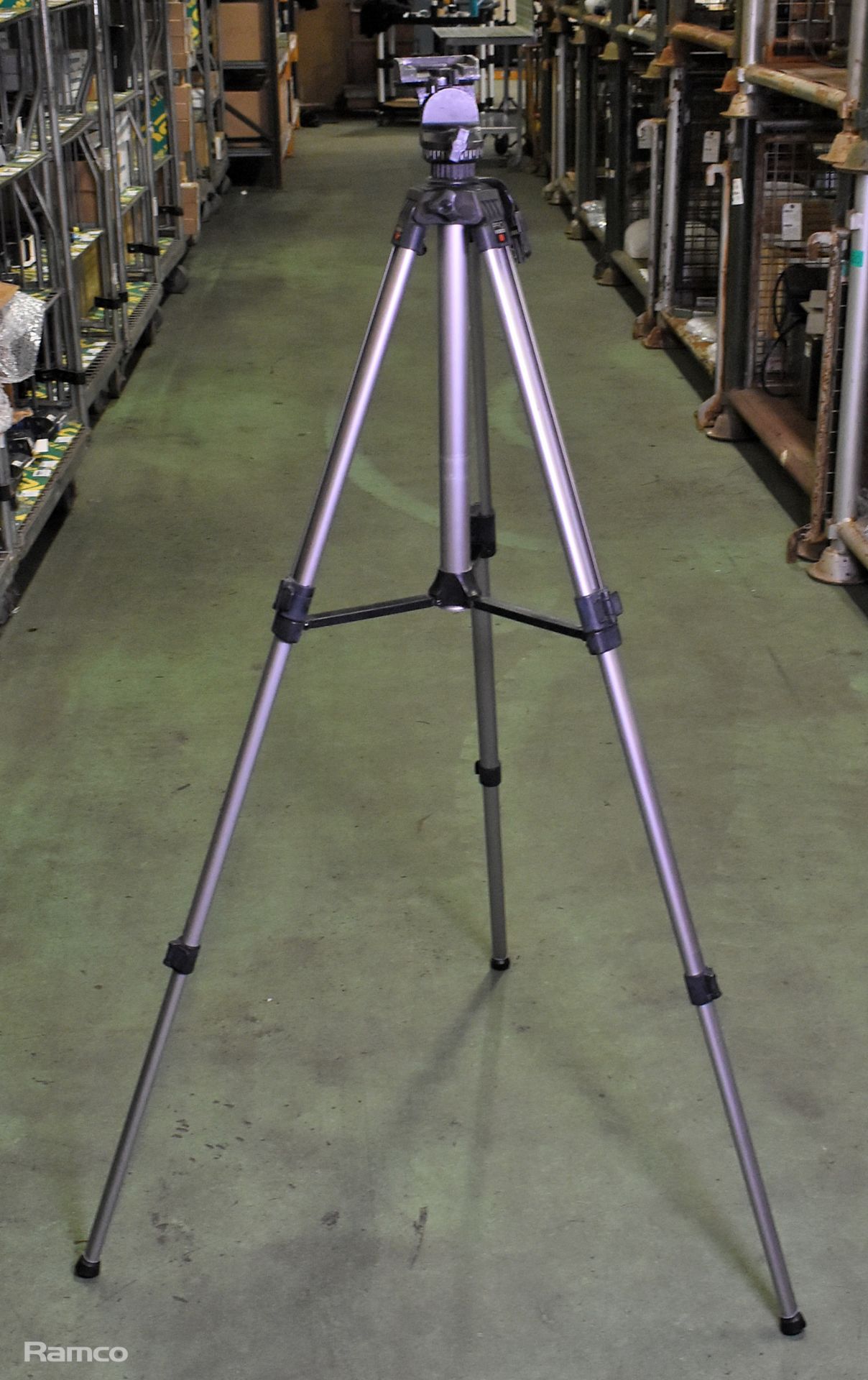 PRO Video 2 camera tripod - Image 4 of 6