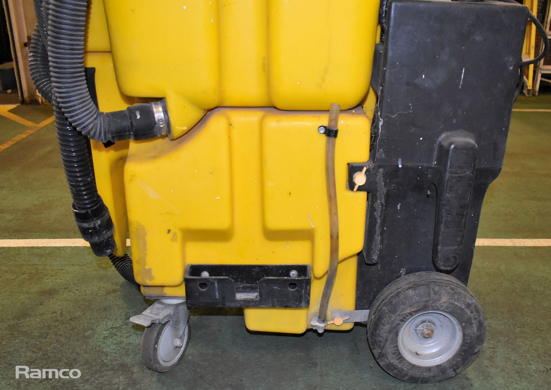 Kaivac Cleaning Systems industrial pressure washer - 240V - Image 5 of 7