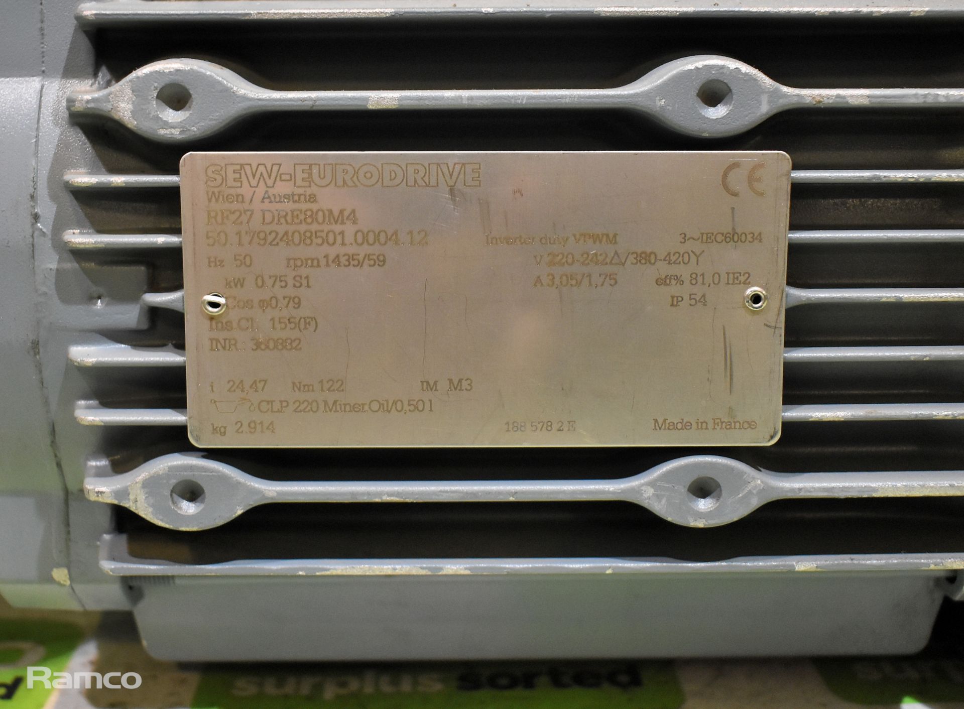 SEW-Eurodrive - RF27 DRE80M4 - gear electric motor - 1435/59 rpm - 0.75kW - 220-242/380-420V - Image 2 of 5