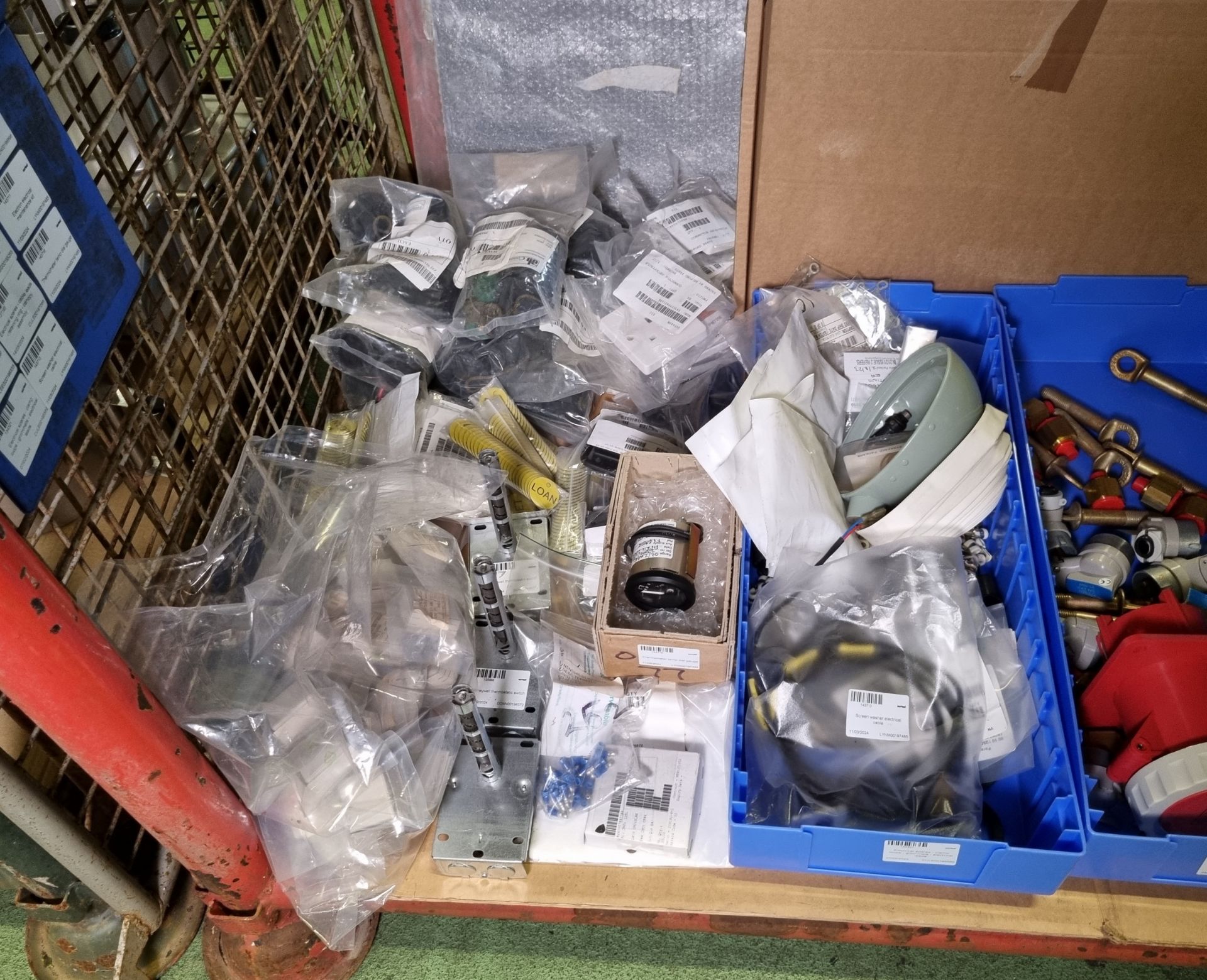 Mechanical and electrical spares - full details in the description - Image 5 of 10