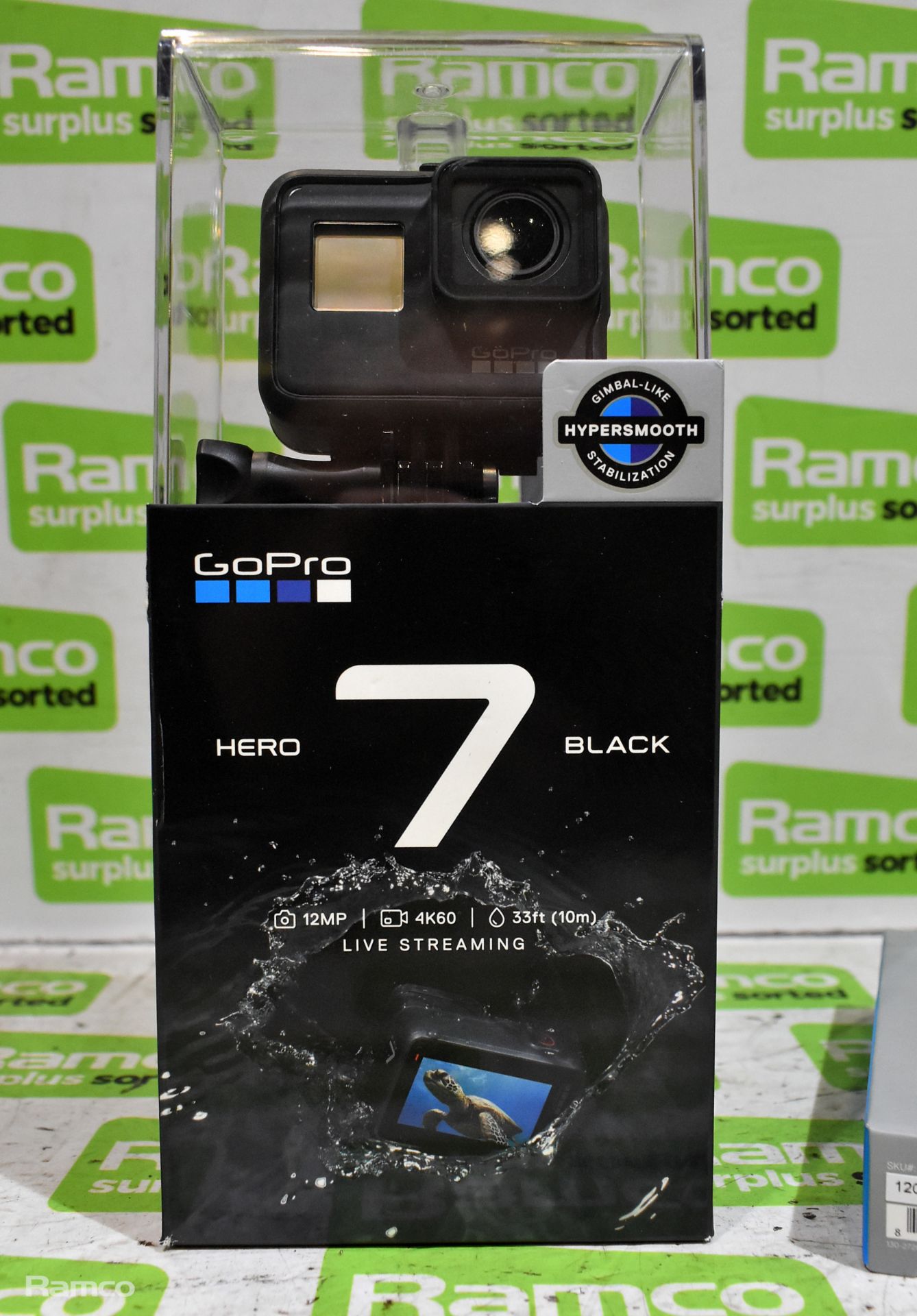 GoPro HERO7 - 12MP waterproof digital action camera with touch screen 4K HD Video with battery - Image 2 of 5