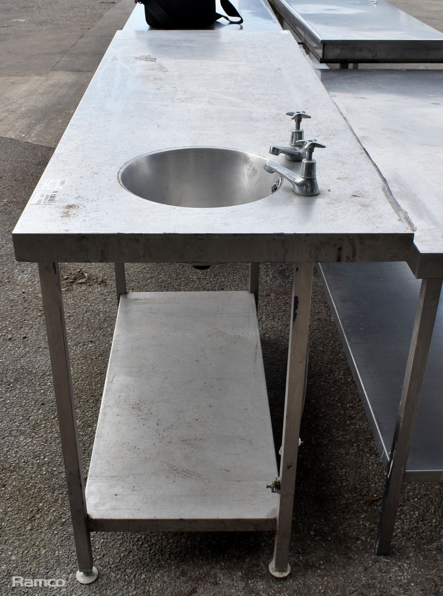Stainless steel table with handwash sink - W 1750 x D 660 x H 900mm - Image 4 of 4