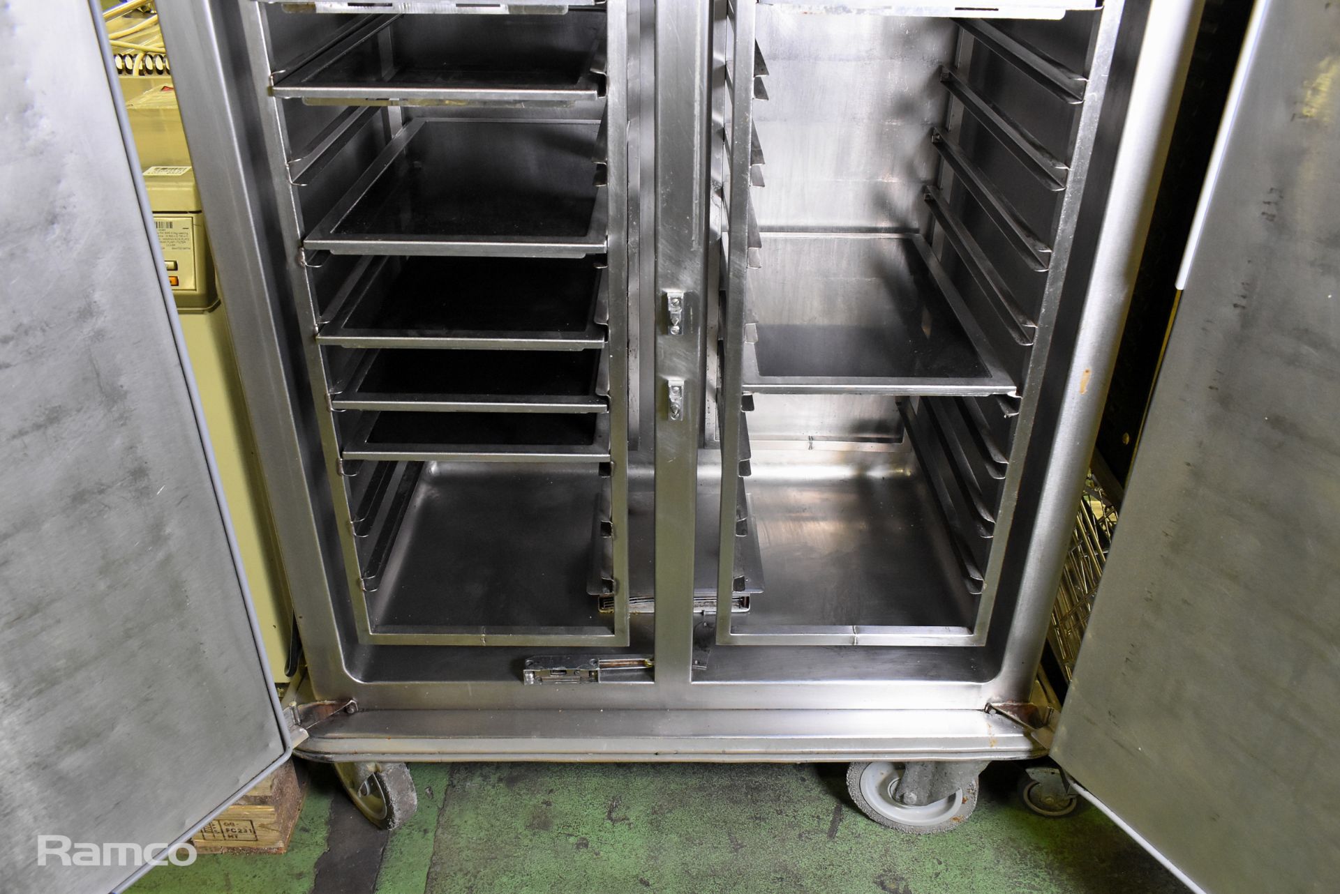 Moffat stainless steel double door heated banquet trolley - W 680 x D 1080 x H 1440mm - AS SPARES - Image 2 of 10