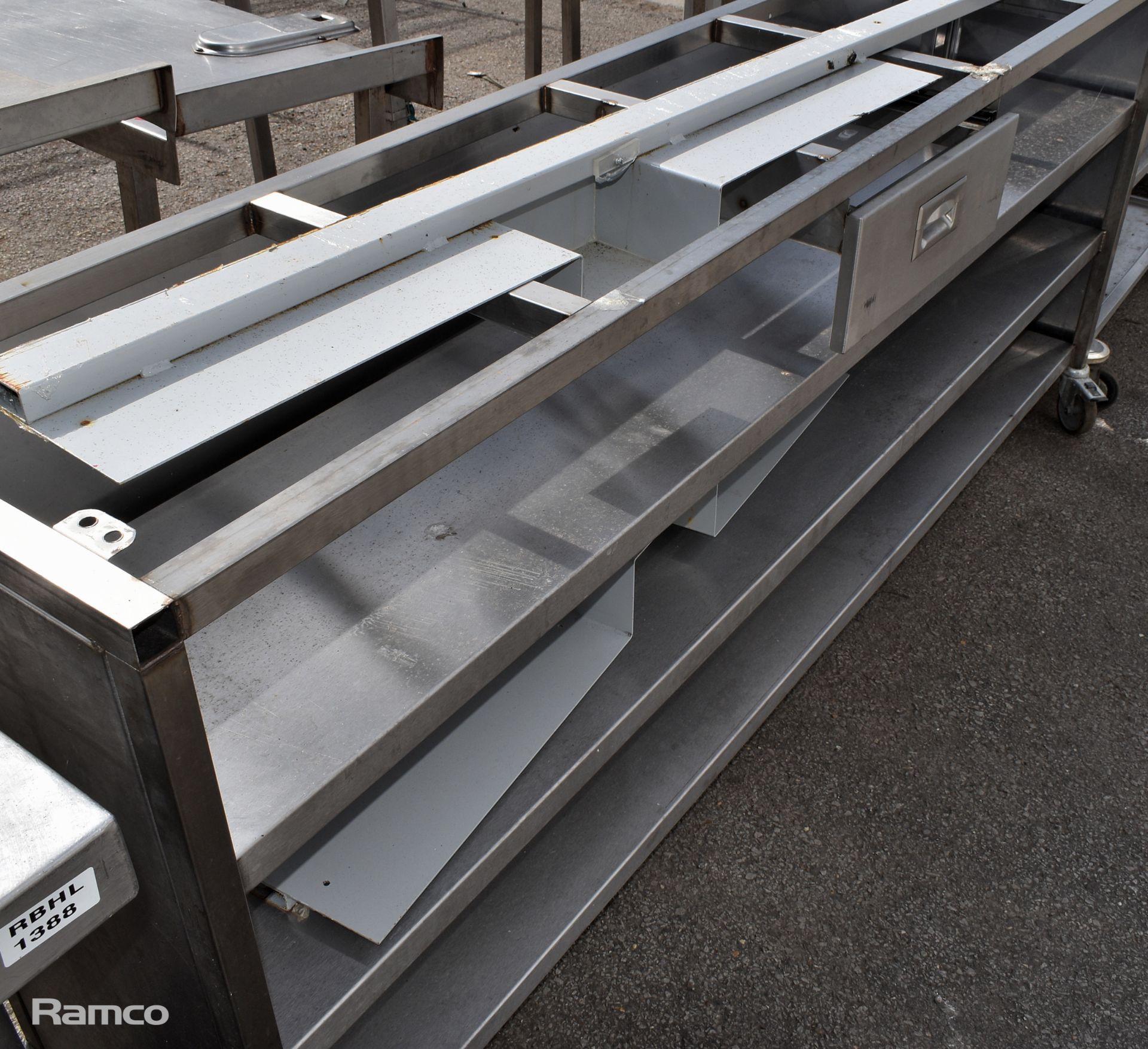 Stainless steel shelving on castors with one drawer - W 2060 x D 420 x H 900mm - NO TOP - Image 3 of 3