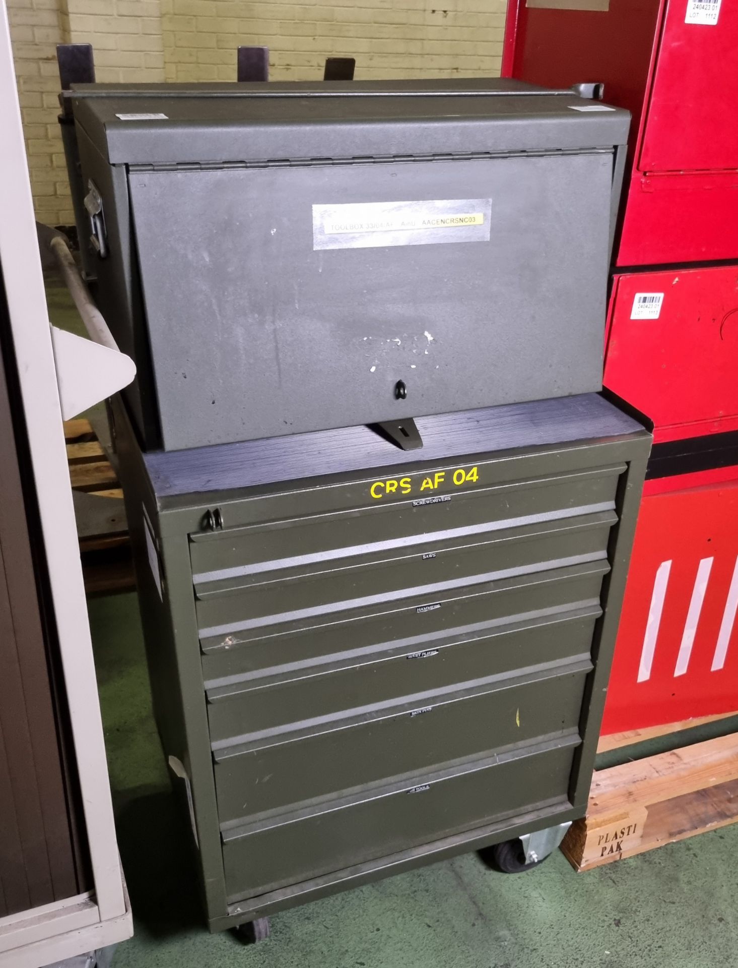 10 Drawer Combination tool chest and roller cabinet W 670 x D 520 x H 1280mm - Image 2 of 6