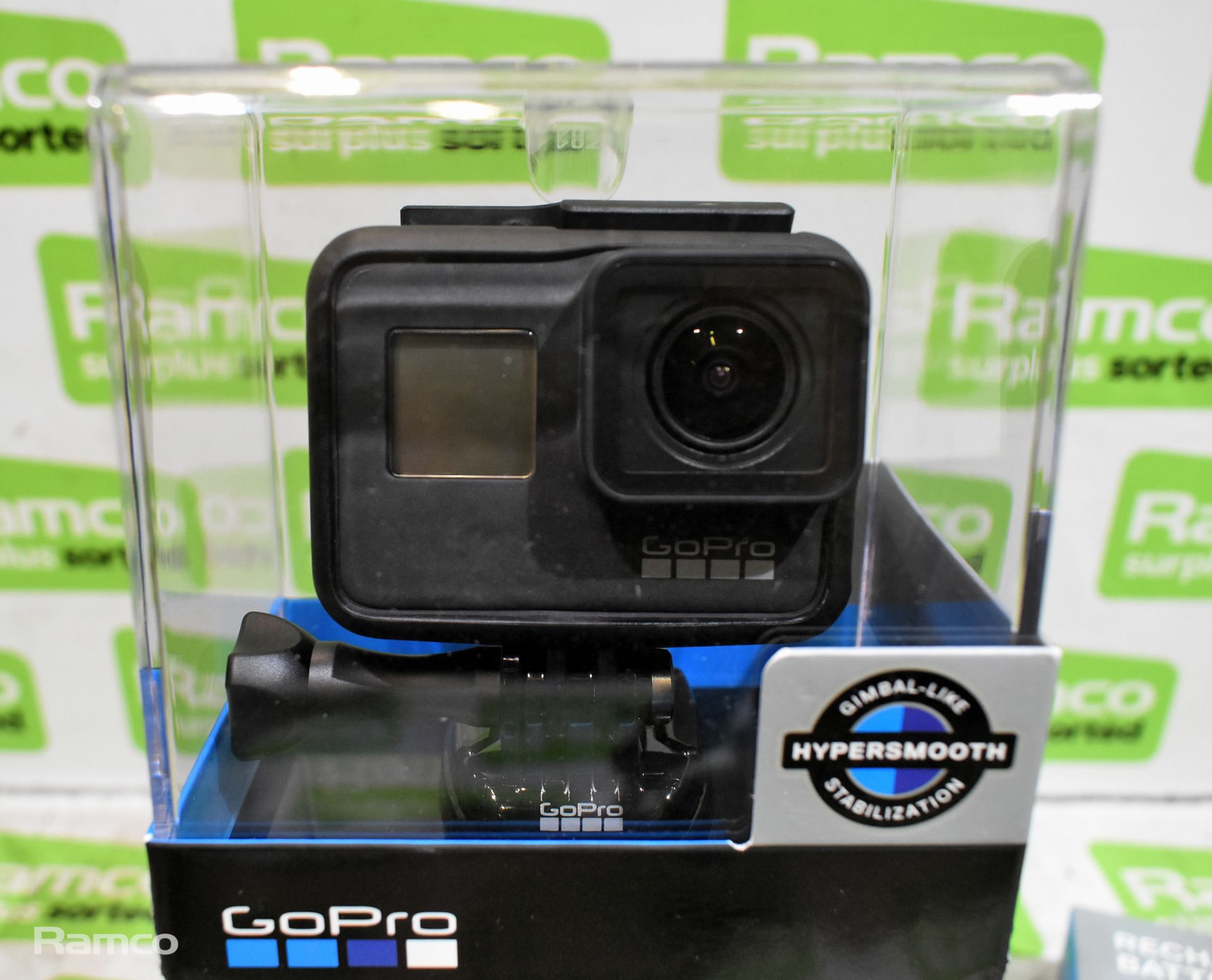 GoPro HERO7 - 12MP waterproof digital action camera with touch screen 4K HD Video with battery - Image 3 of 5