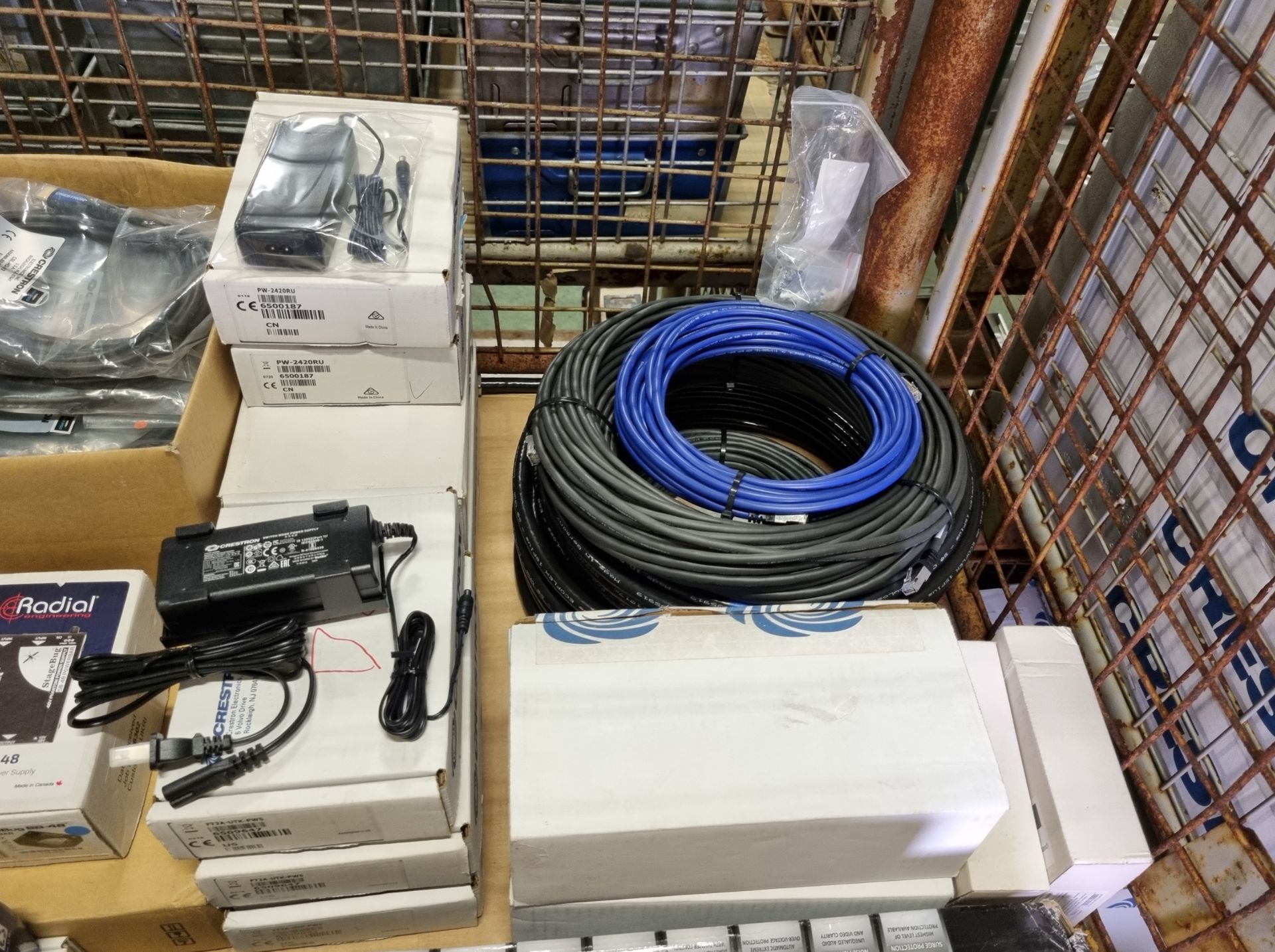 Cables and power supplies - mixed makes, types and sizes - Image 5 of 5