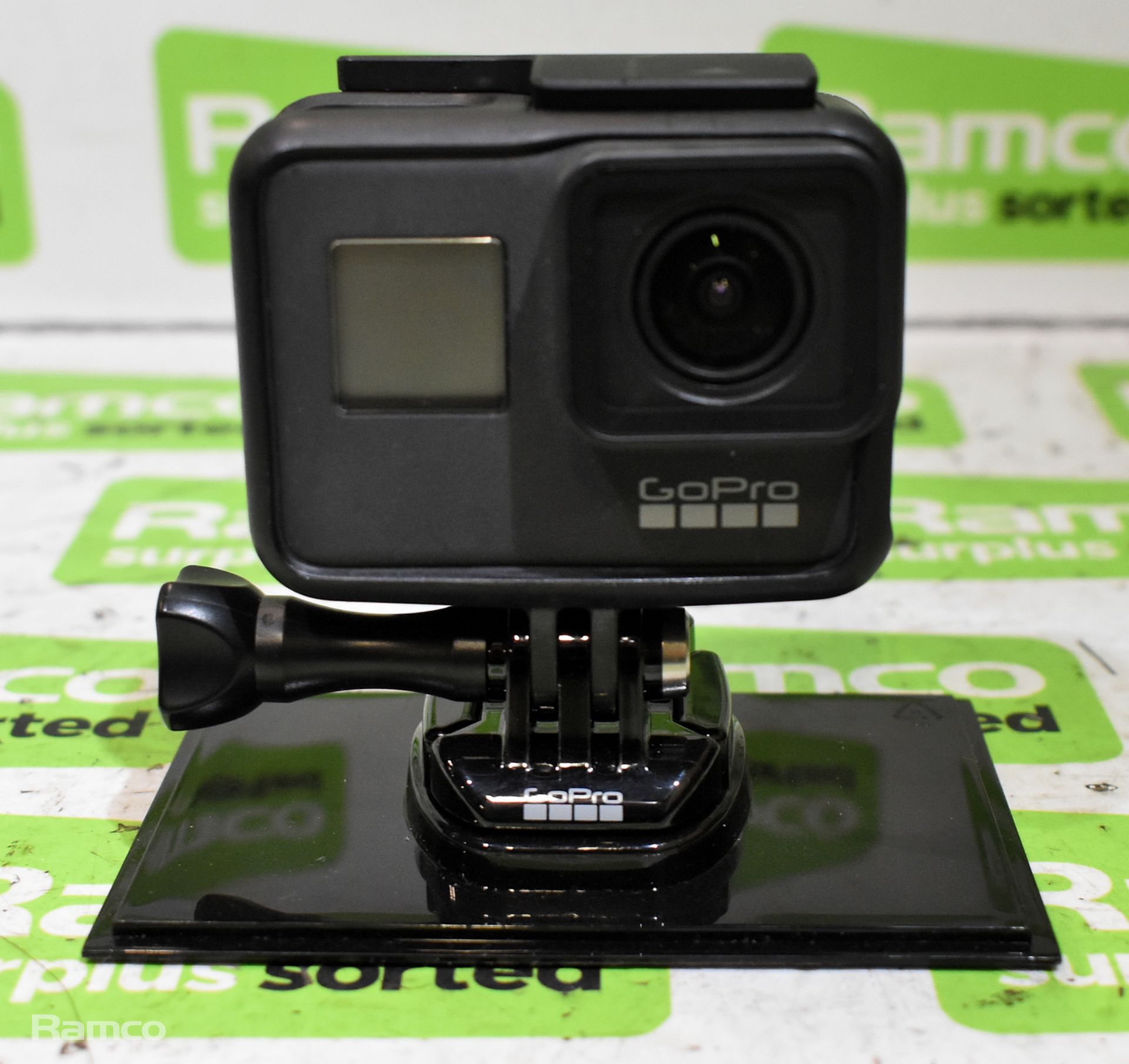 3x GoPro HERO7 - 12MP waterproof digital action cameras with touch screen 4K HD Video with battery - Image 2 of 5