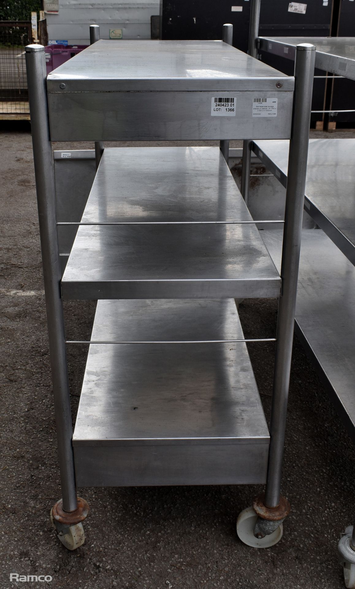 Stainless steel storage shelves on castors - W 1500 x D 500 x H 1300mm - Image 3 of 3