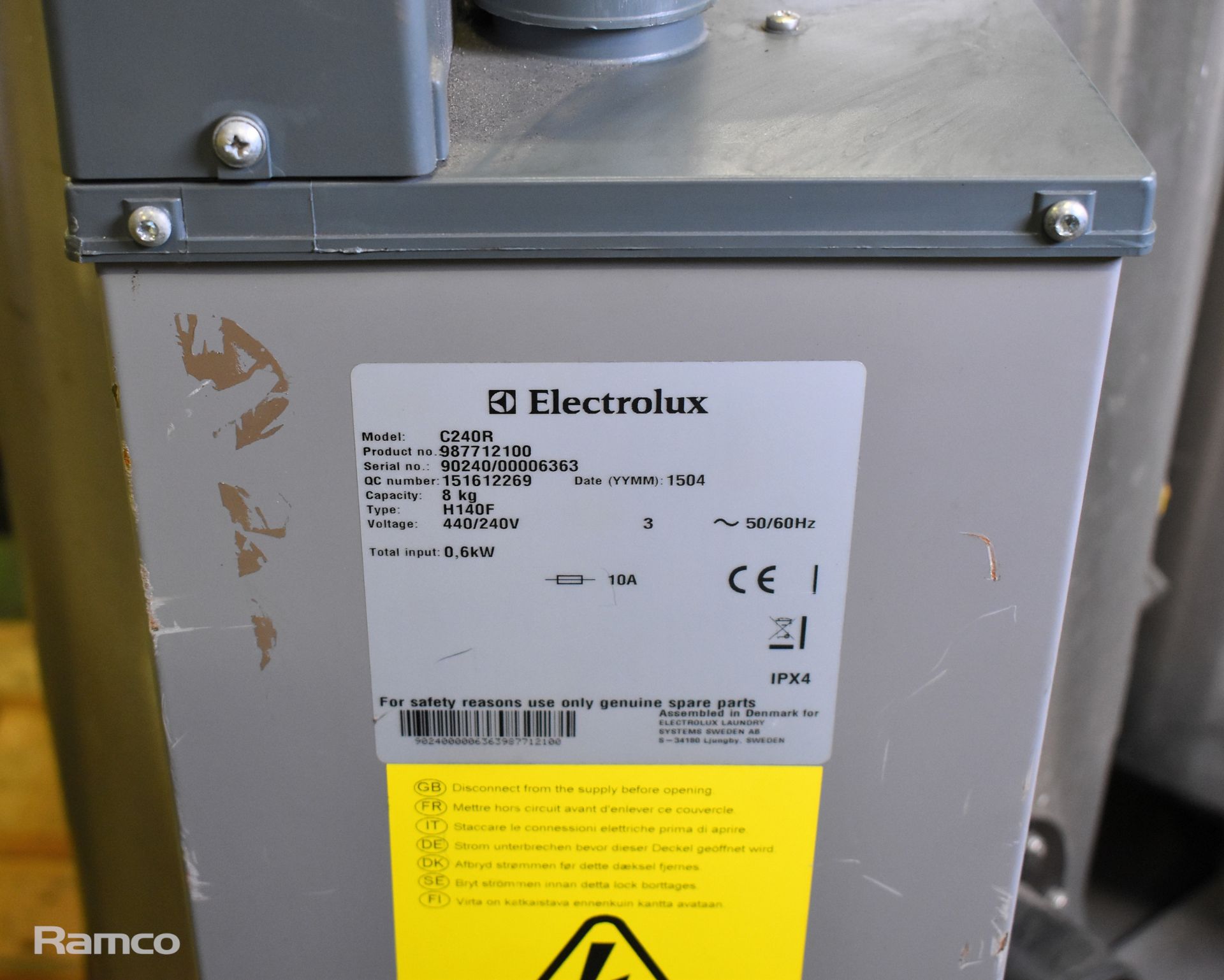 Electrolux C240R 8kg hydro extractor - W 515 x D 660 x H 910mm - Image 7 of 7