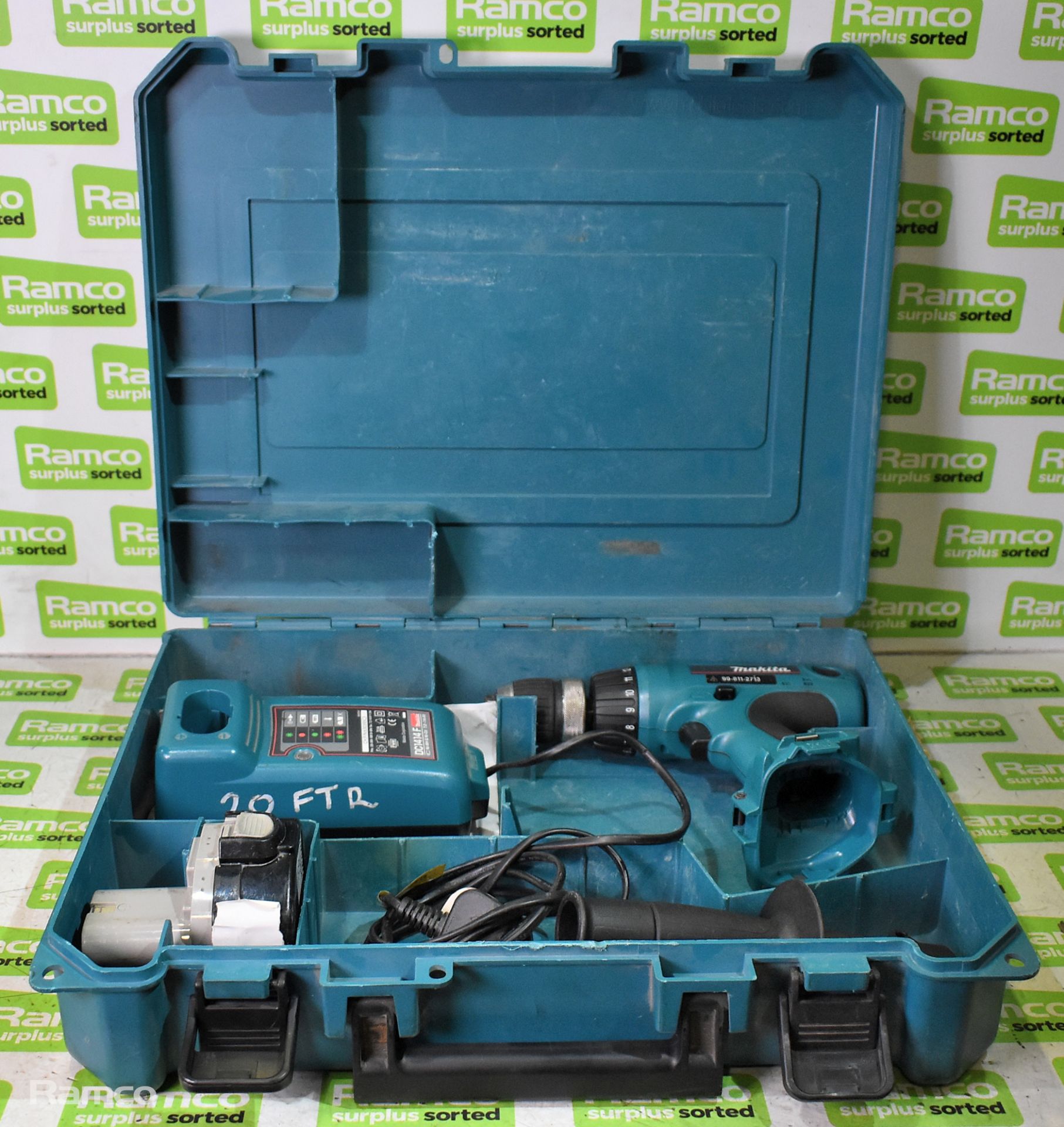 Makita 6317D cordless drill - DC1414F charger - 1x 12V battery - case