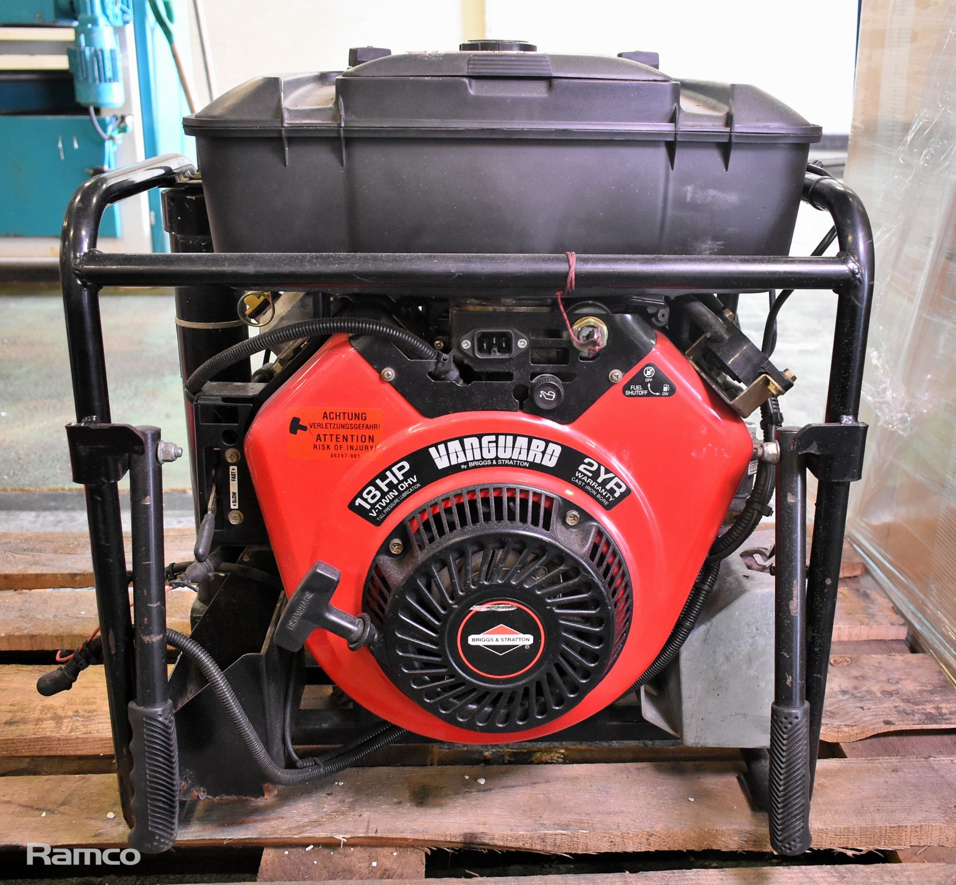 Rosenbauer Otter portable petrol water pump with Briggs & Stratton Vanguard 18HP engine - Image 2 of 8