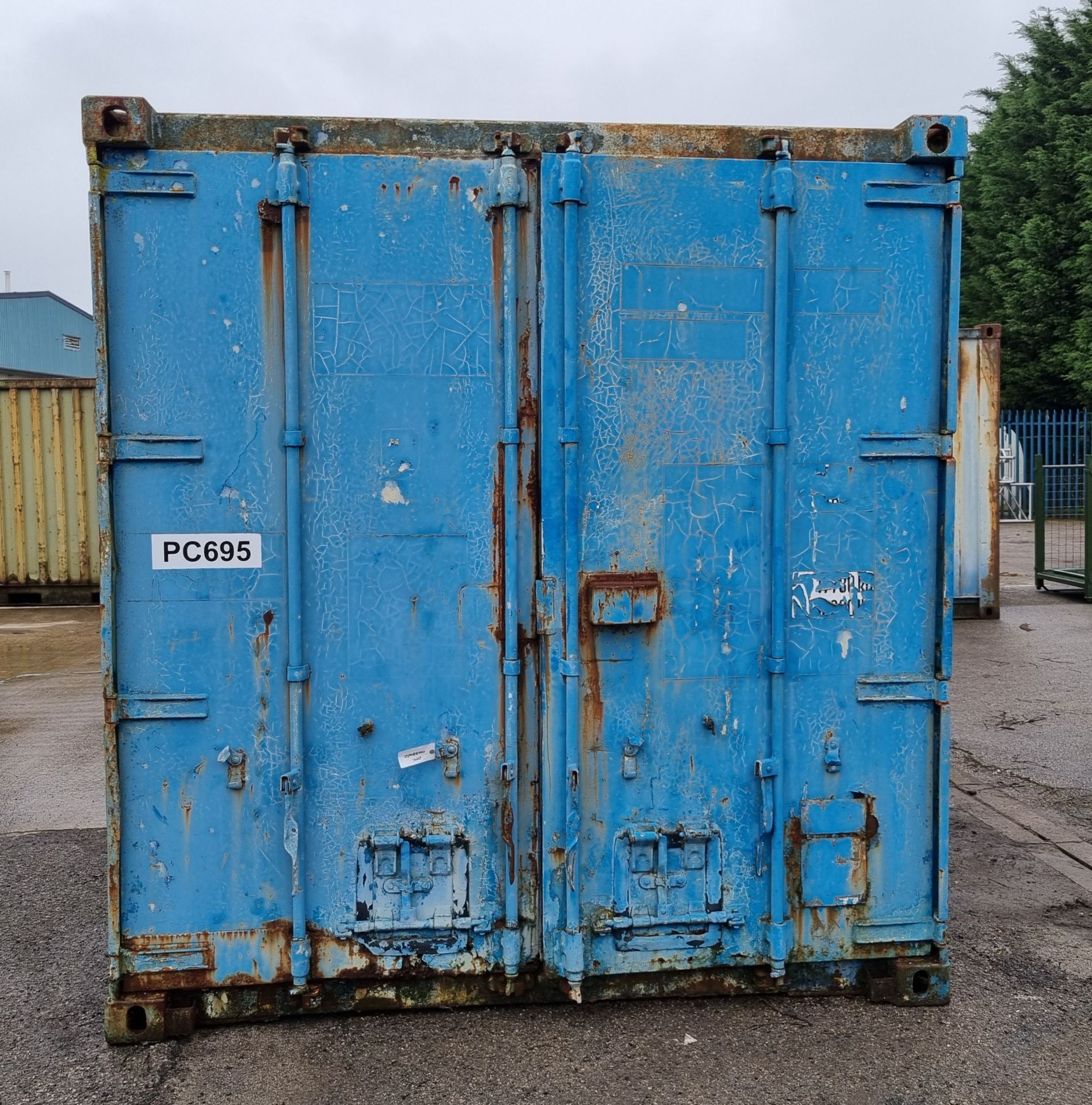 ISO shipping container - 20 x 8 x 8 m - DAMAGED - BLUE - Image 13 of 13