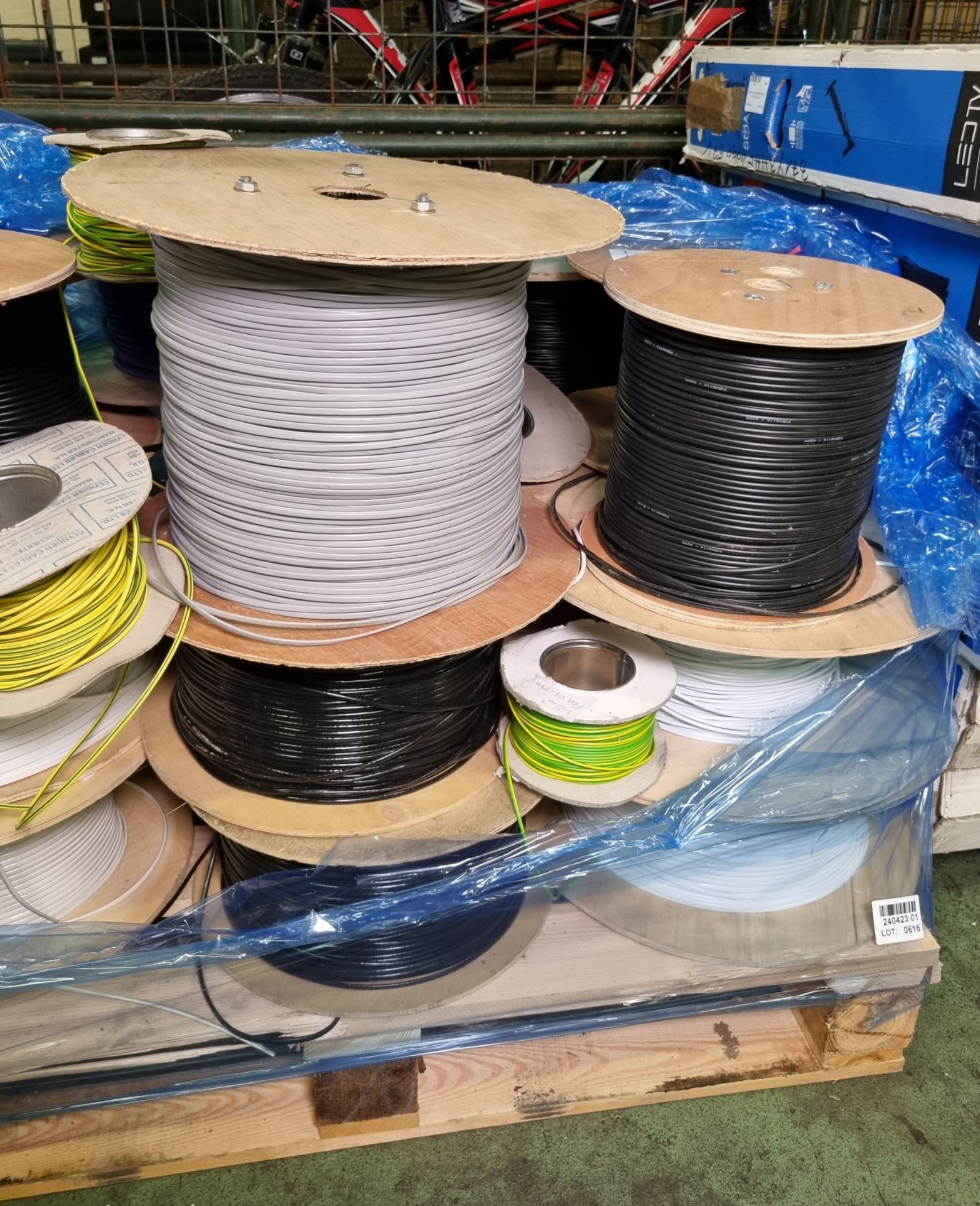 Assorted reels of multicore cables - Image 3 of 4