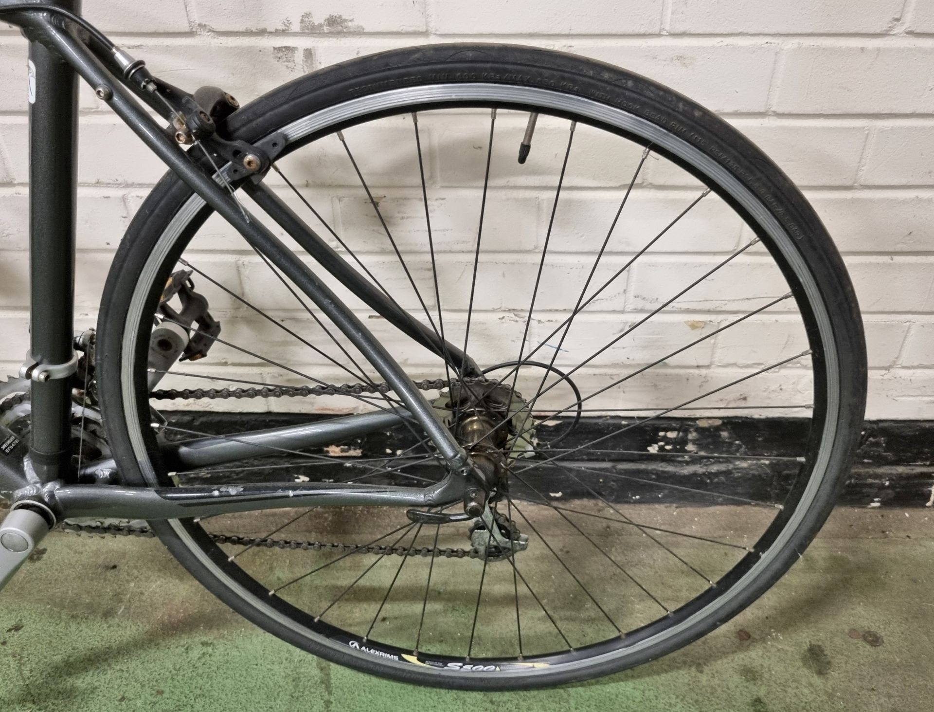 Specialized Secteur road bike - ML frame size - 700 x 25C wheels and tyres - 3x8 Shimano drivetrain - Bild 4 aus 8