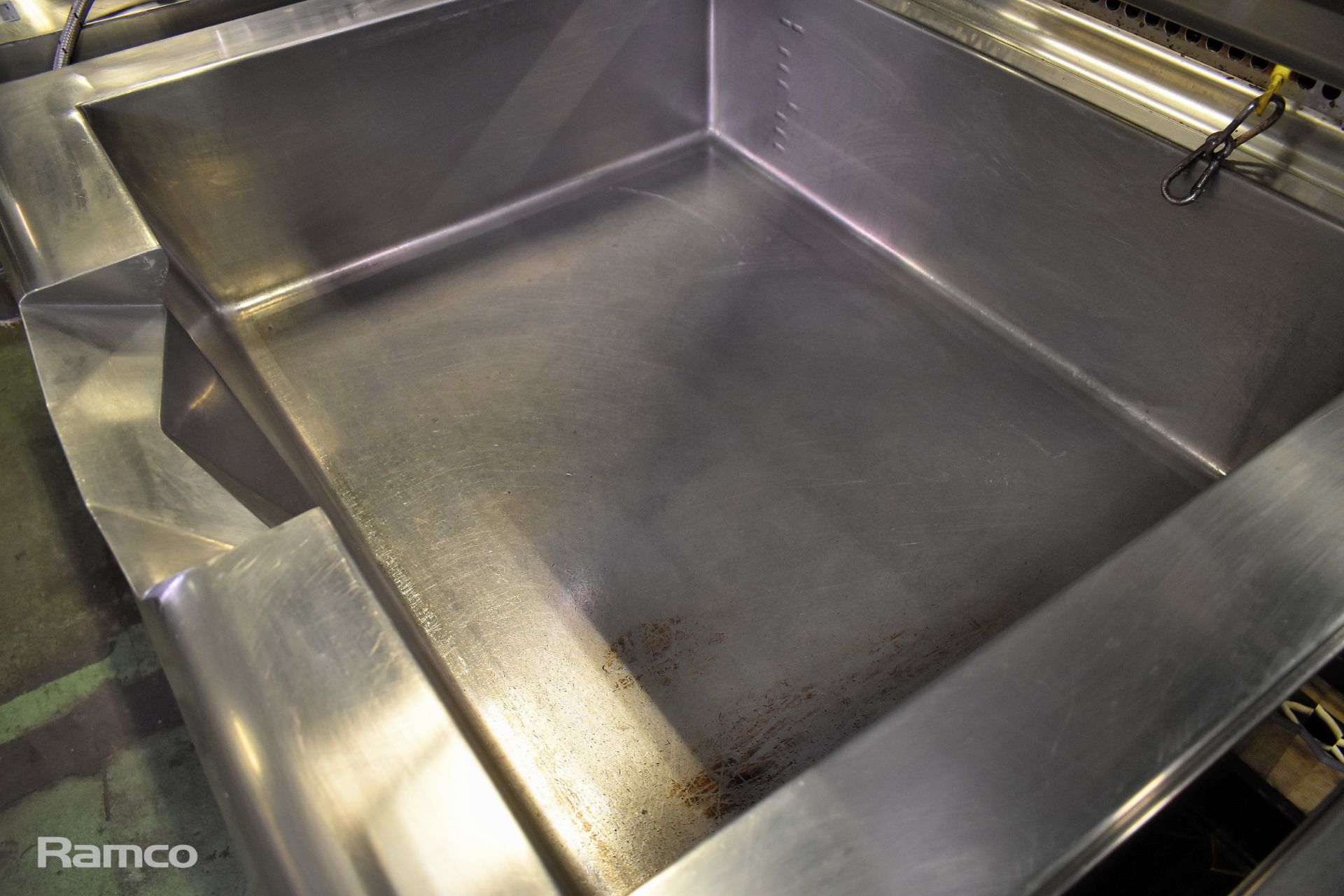 Hobart Bonnet B3A9SA50EBG-20 stainless steel 100L 240V tilting gas bratt pan - W 1000 x D 1030 - Image 4 of 5