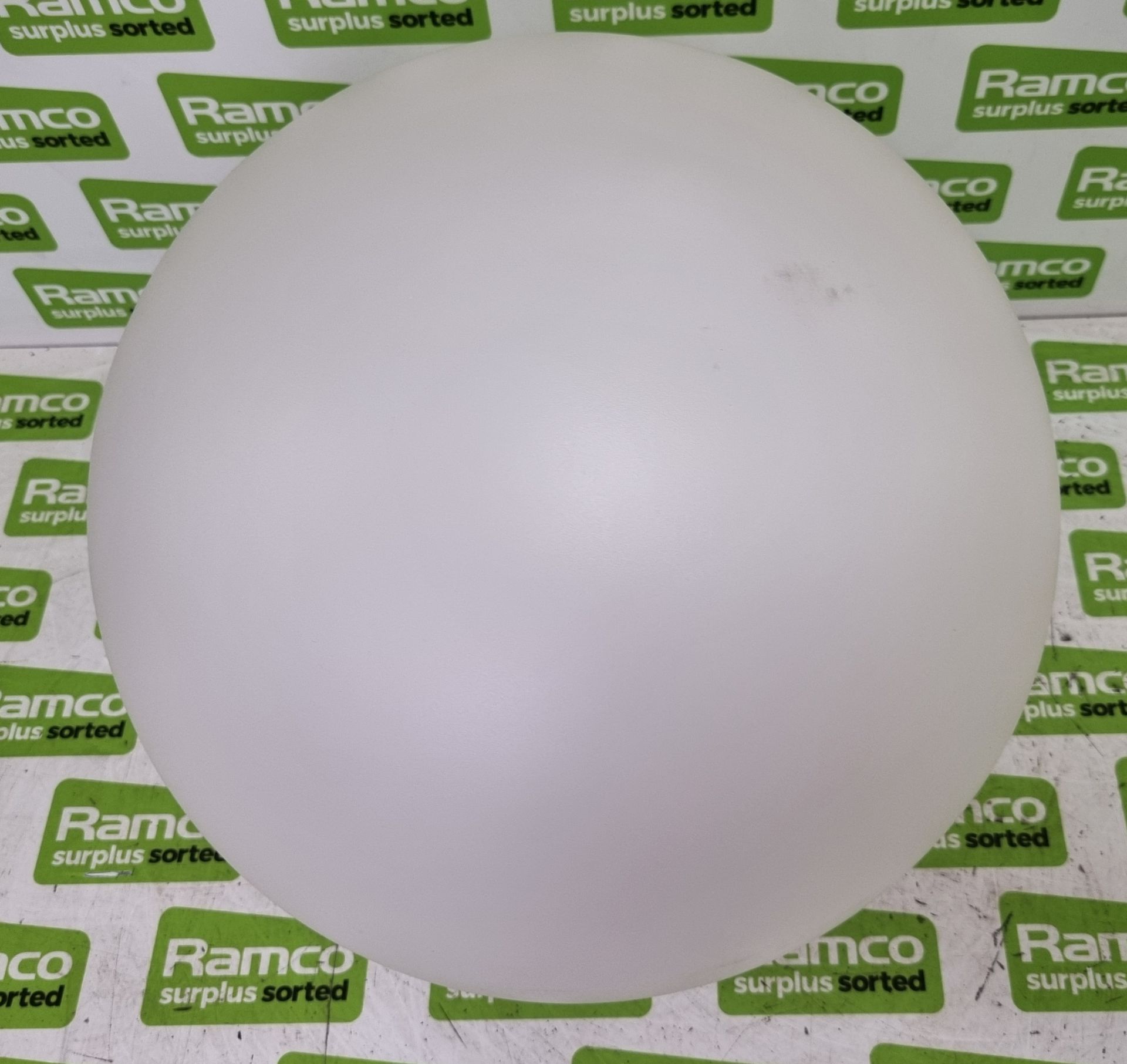 3x 40cm LED balls with heart - NO REMOTE NO PSU - Image 2 of 10