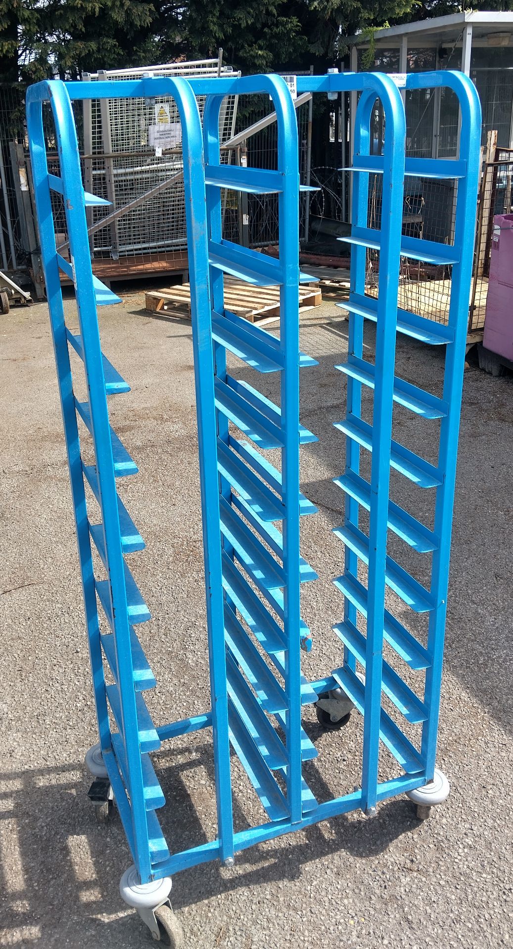 20 tier tray clearing trolley - W 780 x D 500 x H 1680mm - Image 2 of 2