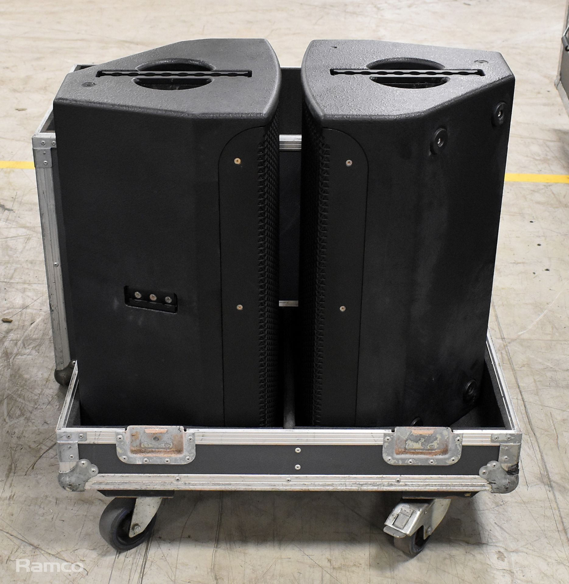 2x HK Contour Series CT 112 speakers in flight case - FOH & monitor speakers - Image 10 of 13