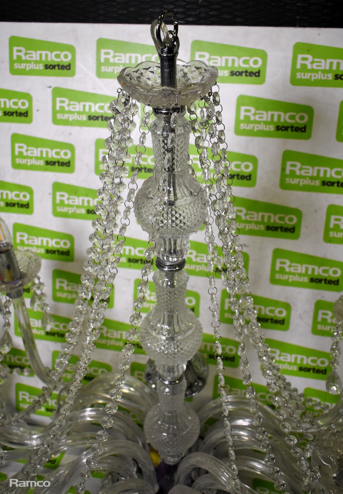 Katie 18lt Chandelier - polished chrome finish clear acrylic droppers and beads - 18 x 40W - Image 3 of 6