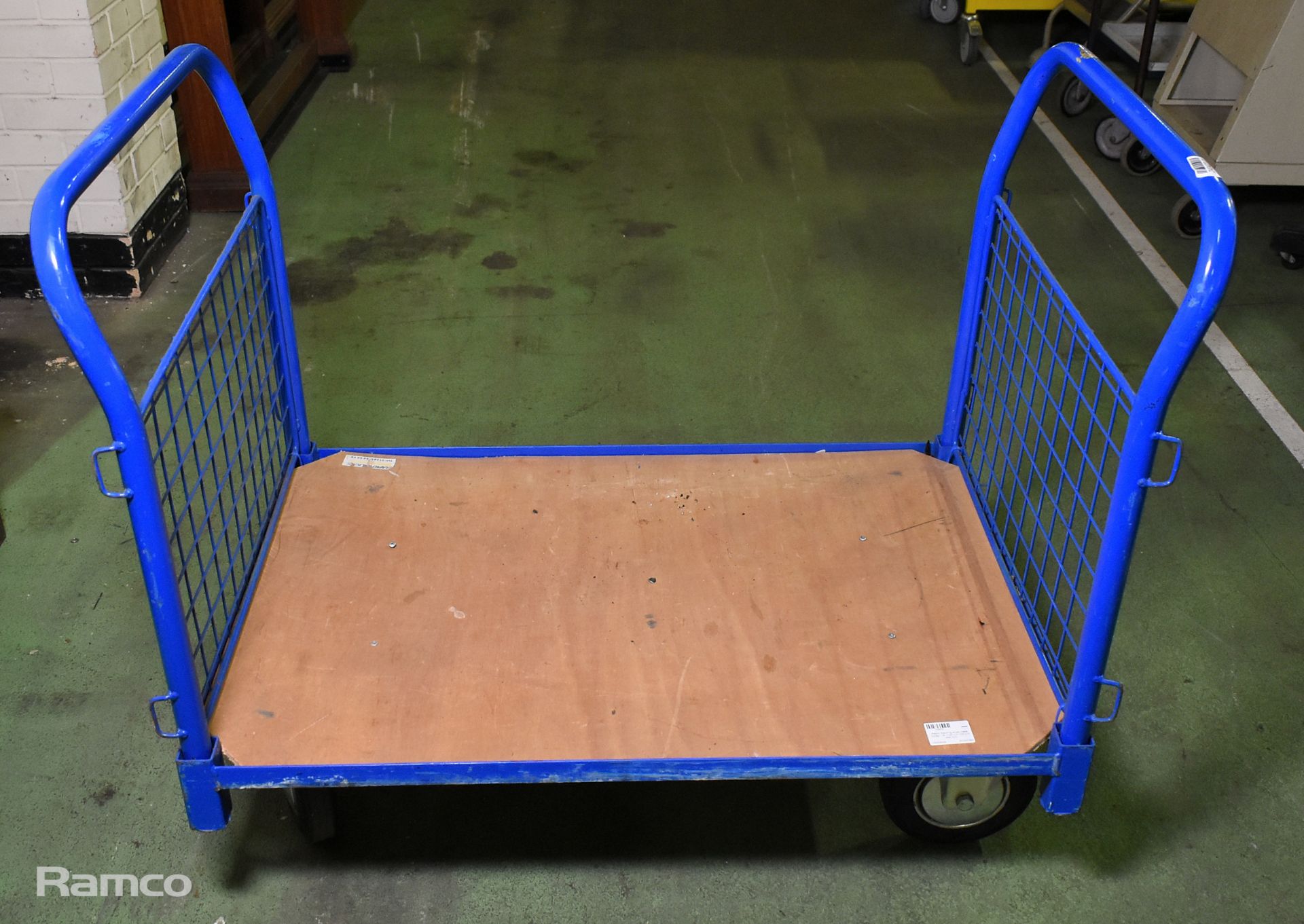 Rapid Racking small metal trolley - W 1100 x D 700 x H 890 mm - Image 3 of 3